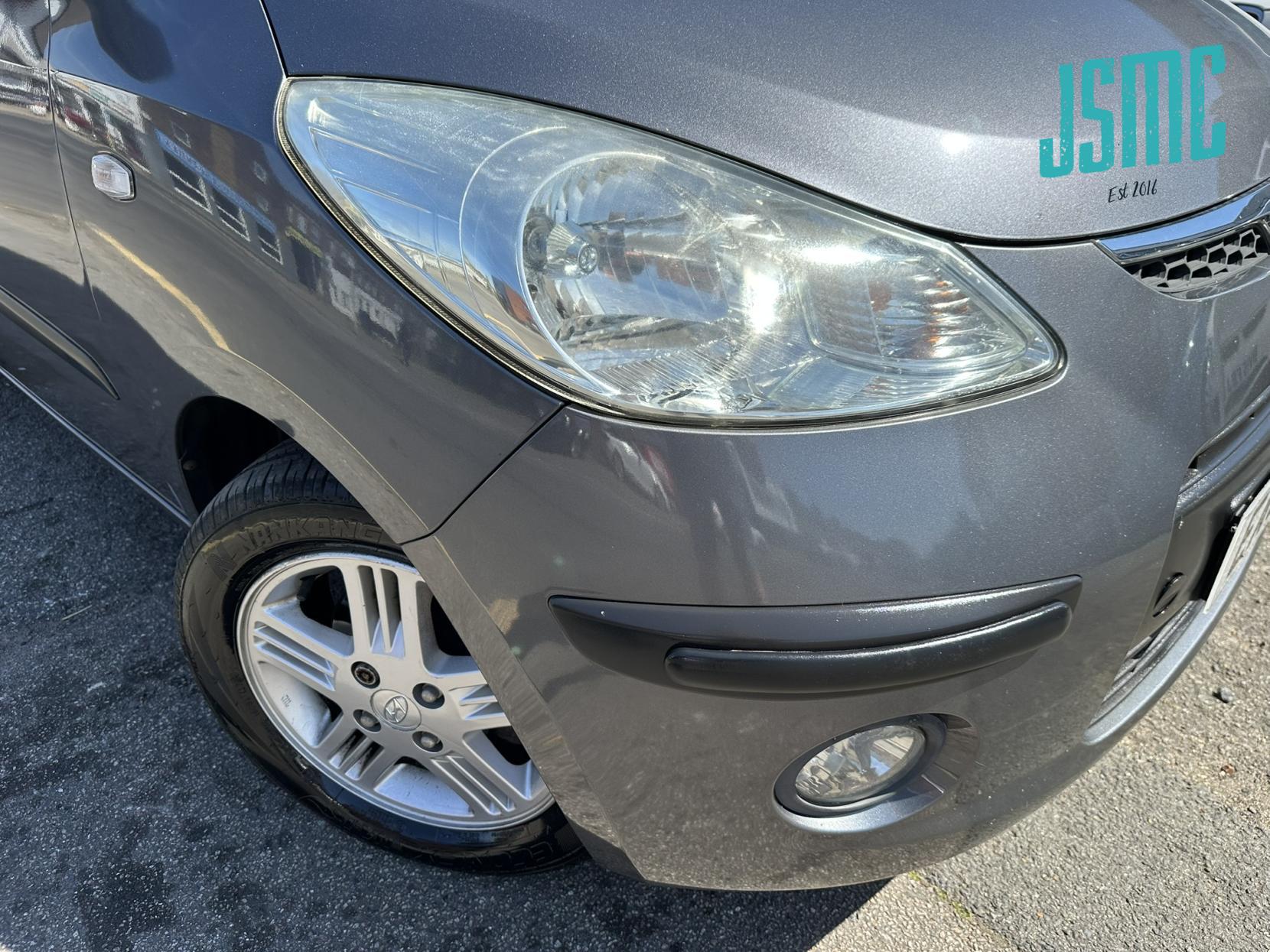 Hyundai i10 1.2 Comfort Hatchback 5dr Petrol Auto Euro 4 (77 bhp)