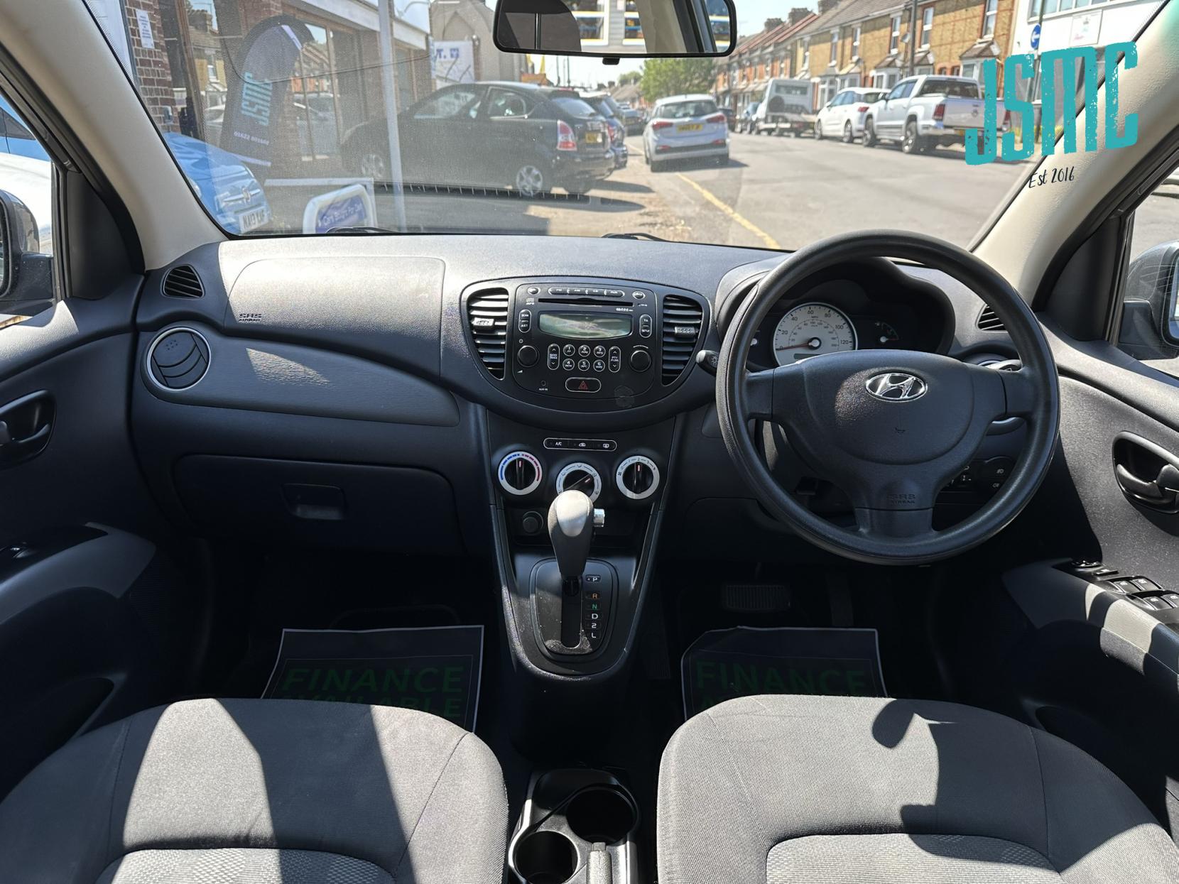 Hyundai i10 1.2 Comfort Hatchback 5dr Petrol Auto Euro 4 (77 bhp)