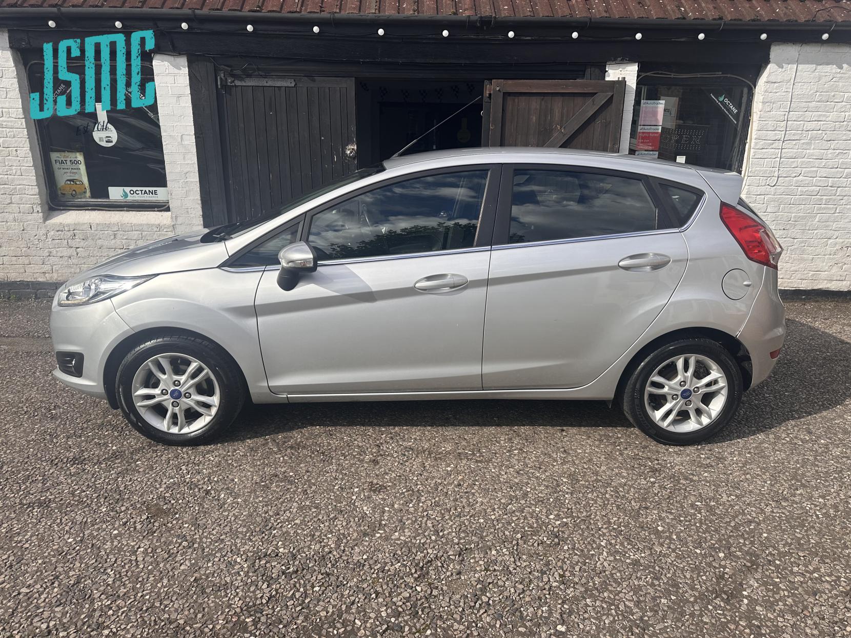 Ford Fiesta 1.5 TDCi Zetec Hatchback 5dr Diesel Manual Euro 6 (75 ps)