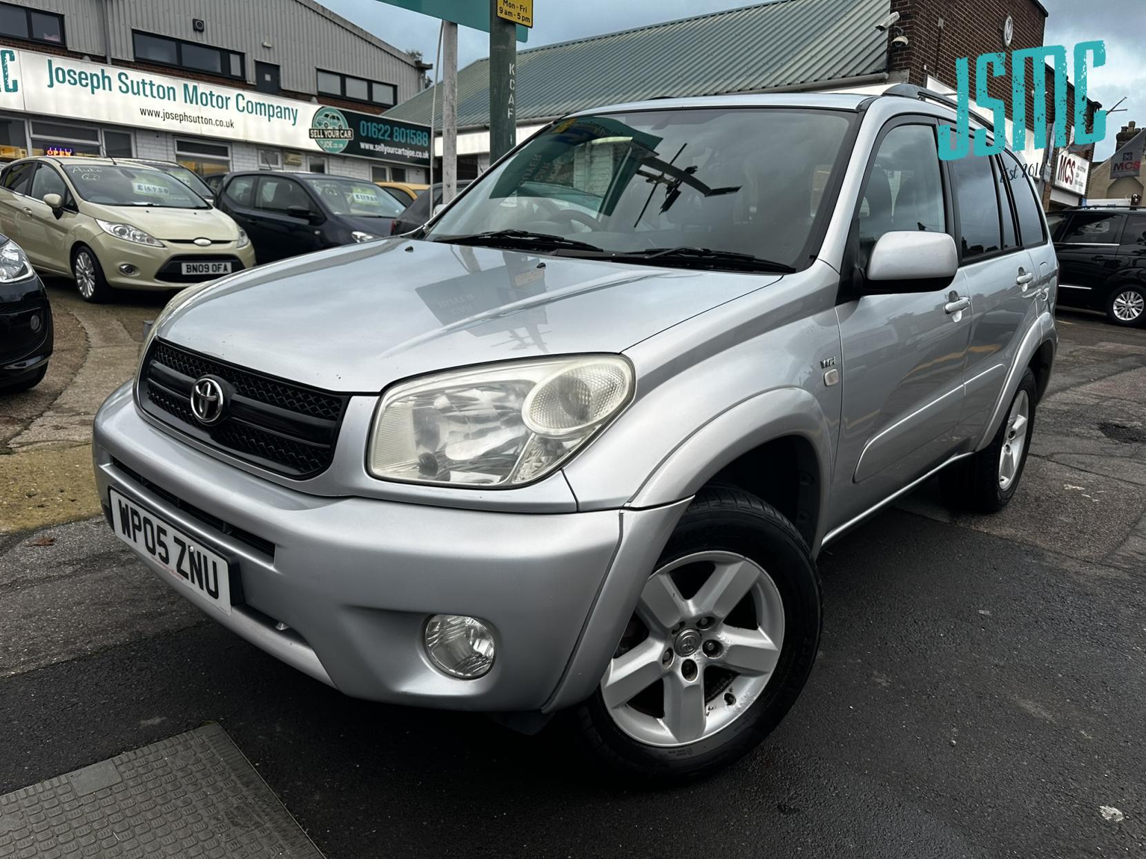 Toyota RAV4 2.0 VVT-i XT-R SUV 5dr Petrol Manual 4WD (211 g/km, 147 bhp)