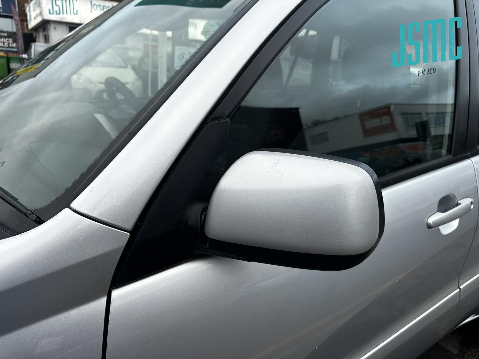 Toyota RAV4 2.0 VVT-i XT-R SUV 5dr Petrol Manual 4WD (211 g/km, 147 bhp)