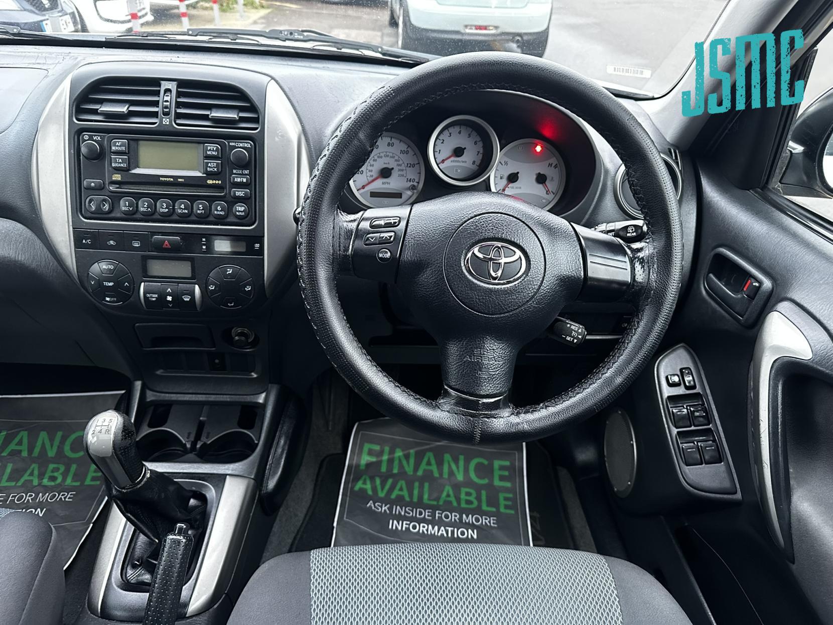 Toyota RAV4 2.0 VVT-i XT-R SUV 5dr Petrol Manual 4WD (211 g/km, 147 bhp)