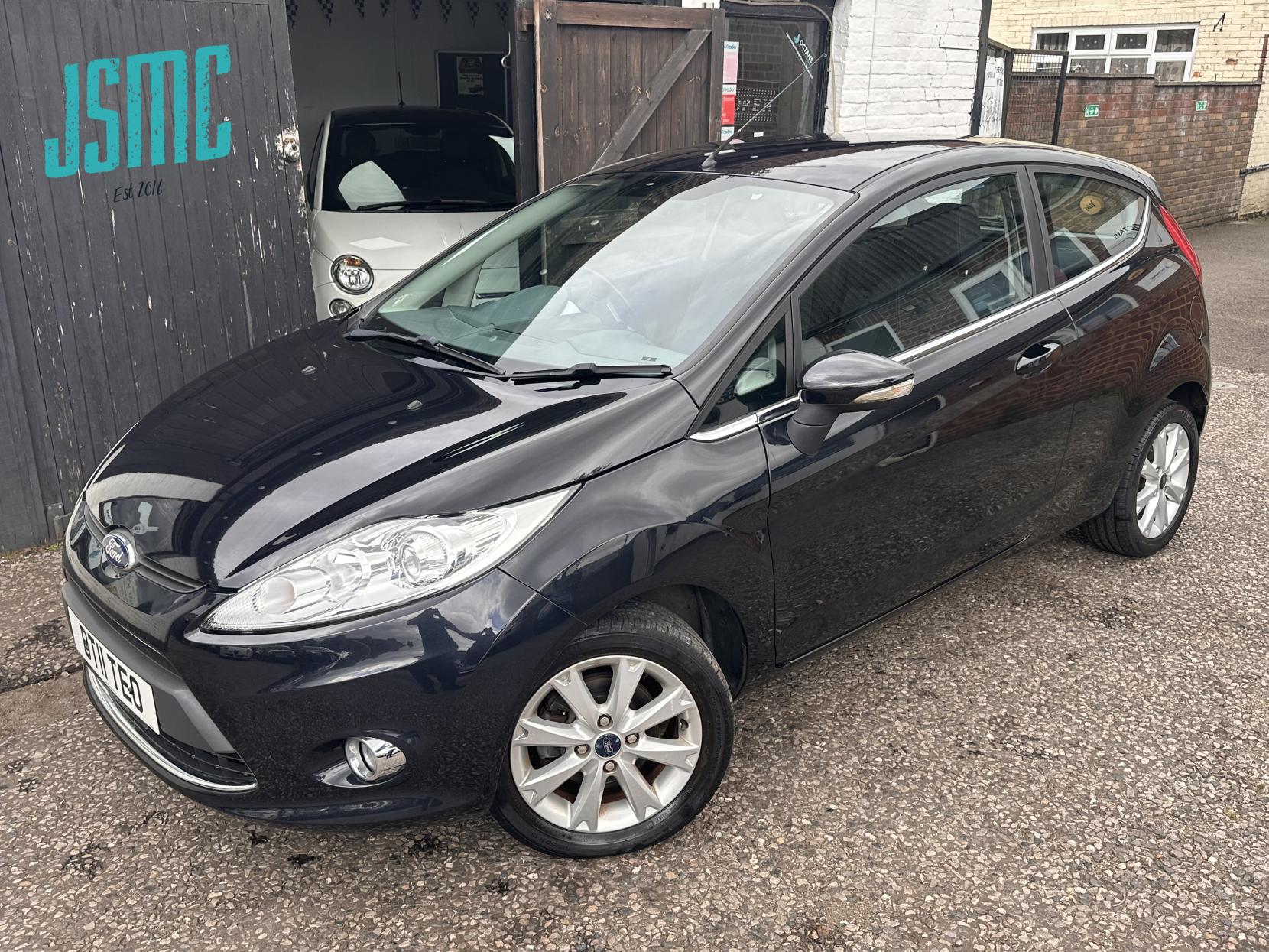 Ford Fiesta 1.4 Zetec Hatchback 3dr Petrol Manual (133 g/km, 94 bhp)