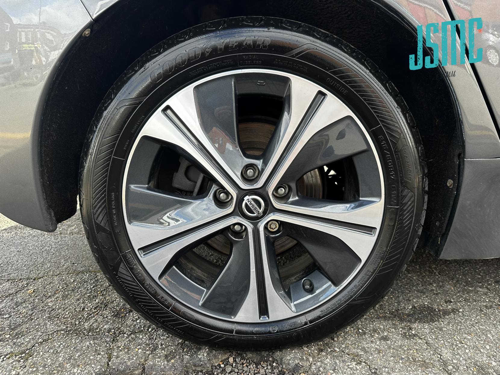 Nissan Leaf 40kWh N-Connecta Hatchback 5dr Electric Auto (150 ps)