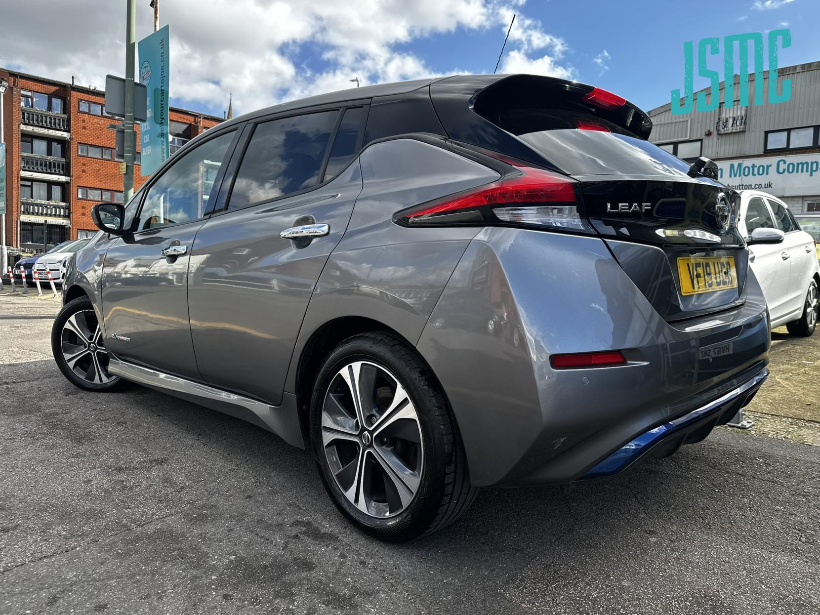 Nissan Leaf 40kWh N-Connecta Hatchback 5dr Electric Auto (150 ps)