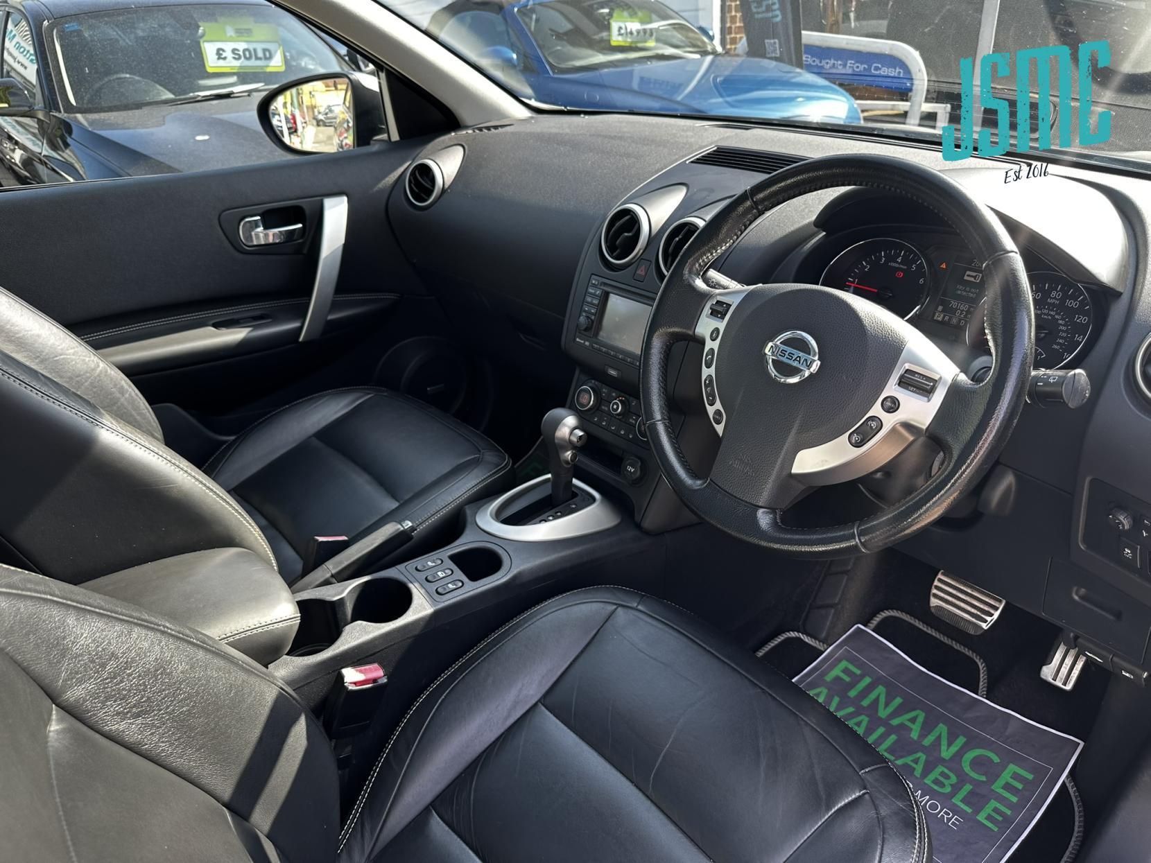 Nissan Qashqai 1.6 Tekna SUV 5dr Petrol CVT 2WD Euro 5 (AVM) (117 ps)