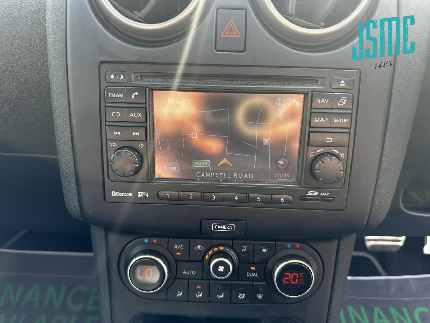 Nissan Qashqai 1.6 Tekna SUV 5dr Petrol CVT 2WD Euro 5 (AVM) (117 ps)