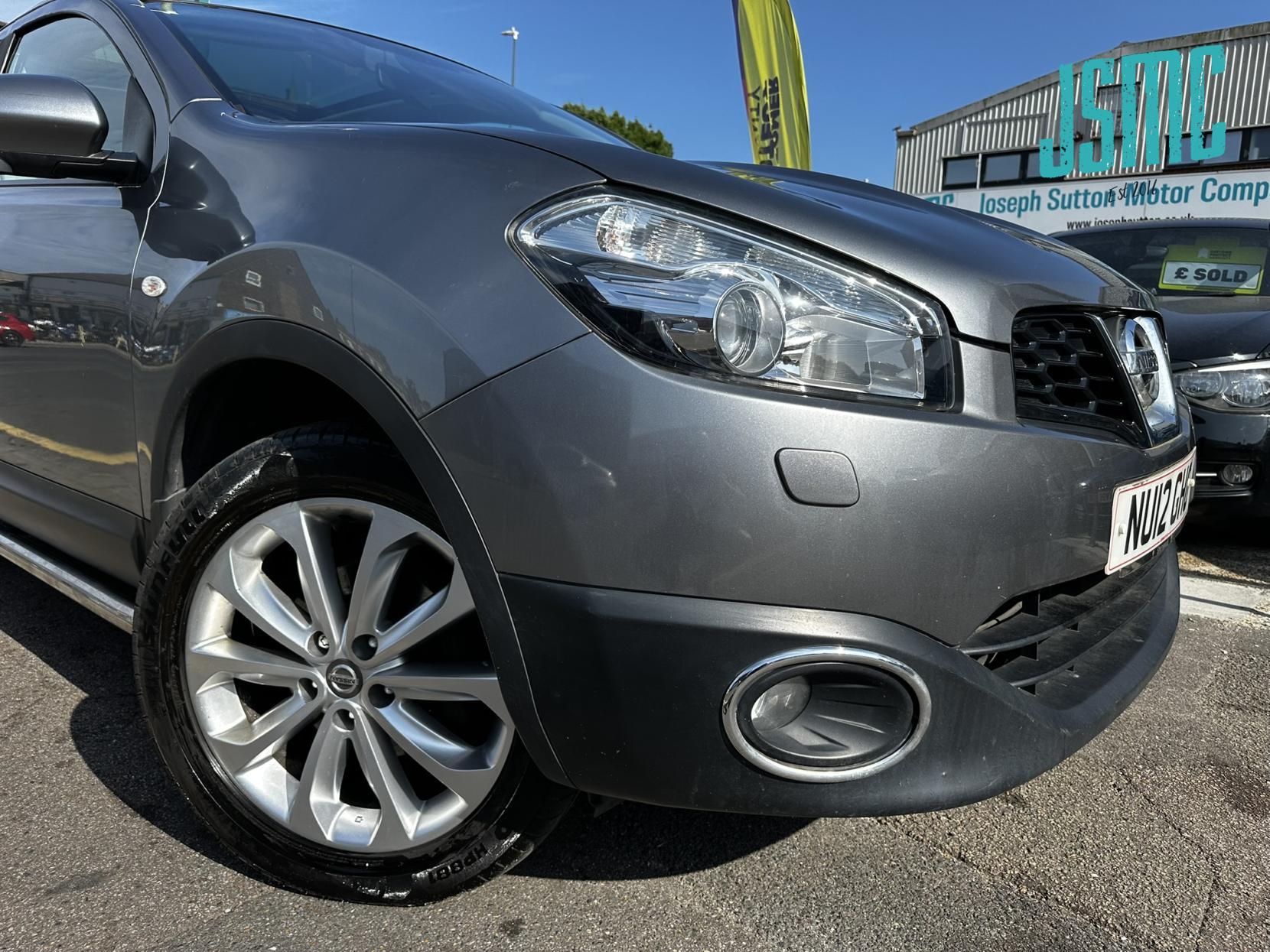 Nissan Qashqai 1.6 Tekna SUV 5dr Petrol CVT 2WD Euro 5 (AVM) (117 ps)