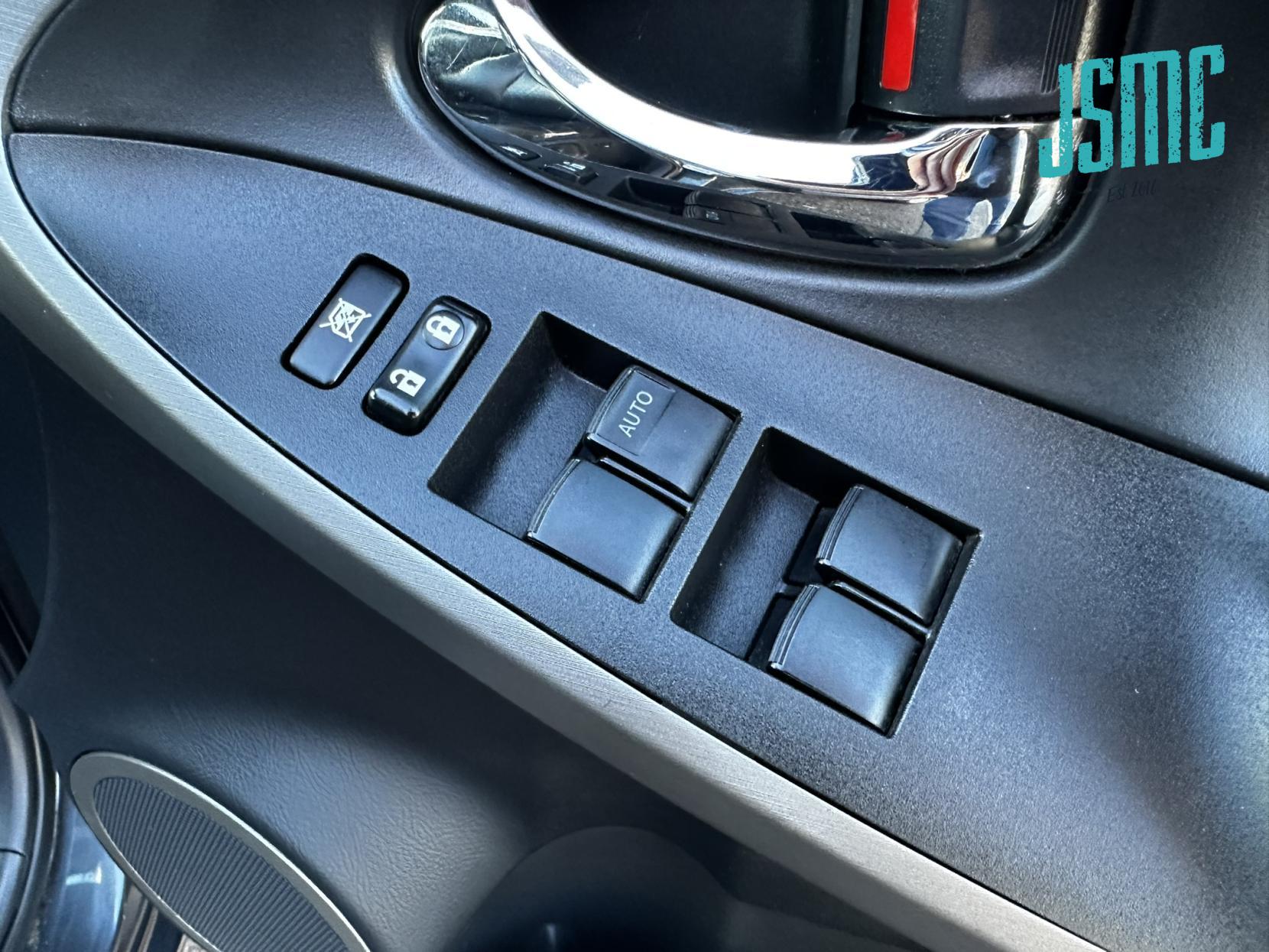 Toyota RAV4 2.0 XT5 SUV 5dr Petrol Automatic 4WD (212 g/km, 150 bhp)