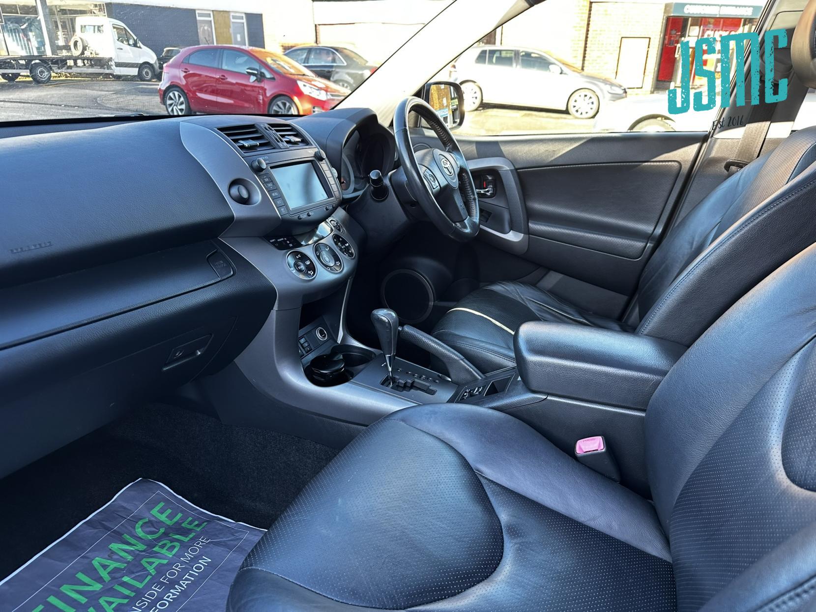 Toyota RAV4 2.0 XT5 SUV 5dr Petrol Automatic 4WD (212 g/km, 150 bhp)