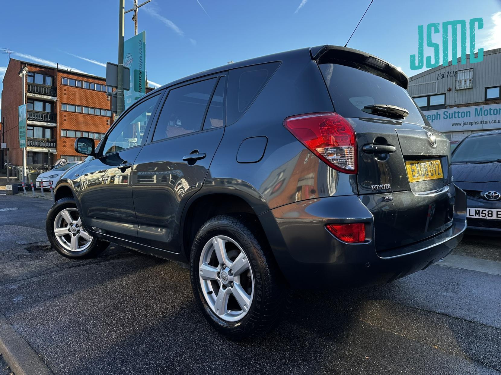 Toyota RAV4 2.0 XT5 SUV 5dr Petrol Automatic 4WD (212 g/km, 150 bhp)