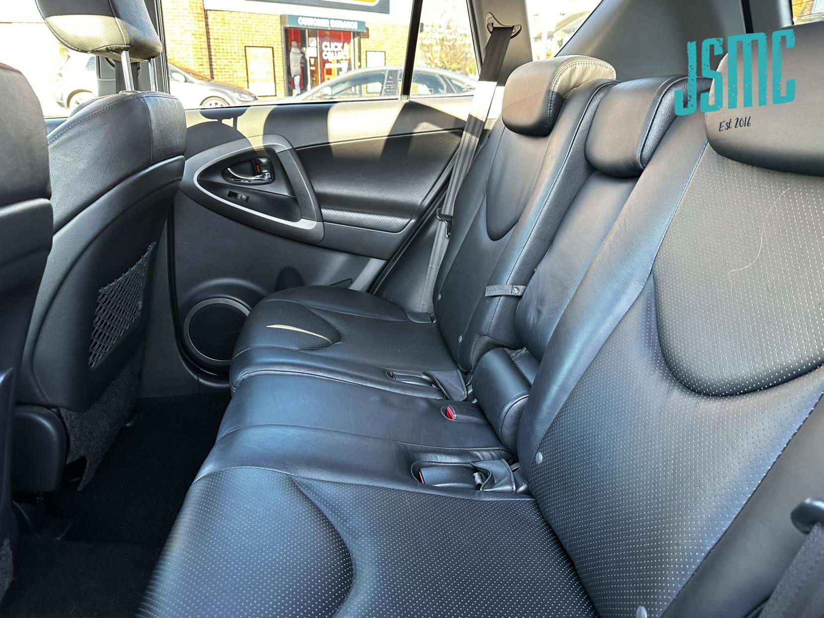 Toyota RAV4 2.0 XT5 SUV 5dr Petrol Automatic 4WD (212 g/km, 150 bhp)