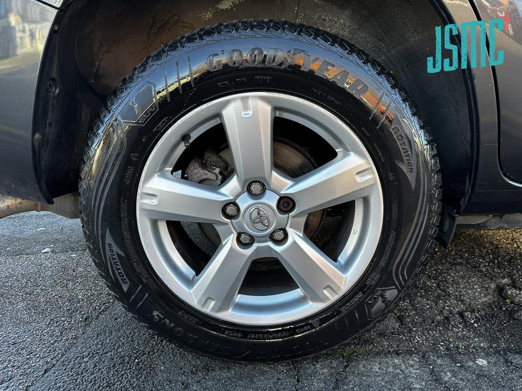 Toyota RAV4 2.0 XT5 SUV 5dr Petrol Automatic 4WD (212 g/km, 150 bhp)