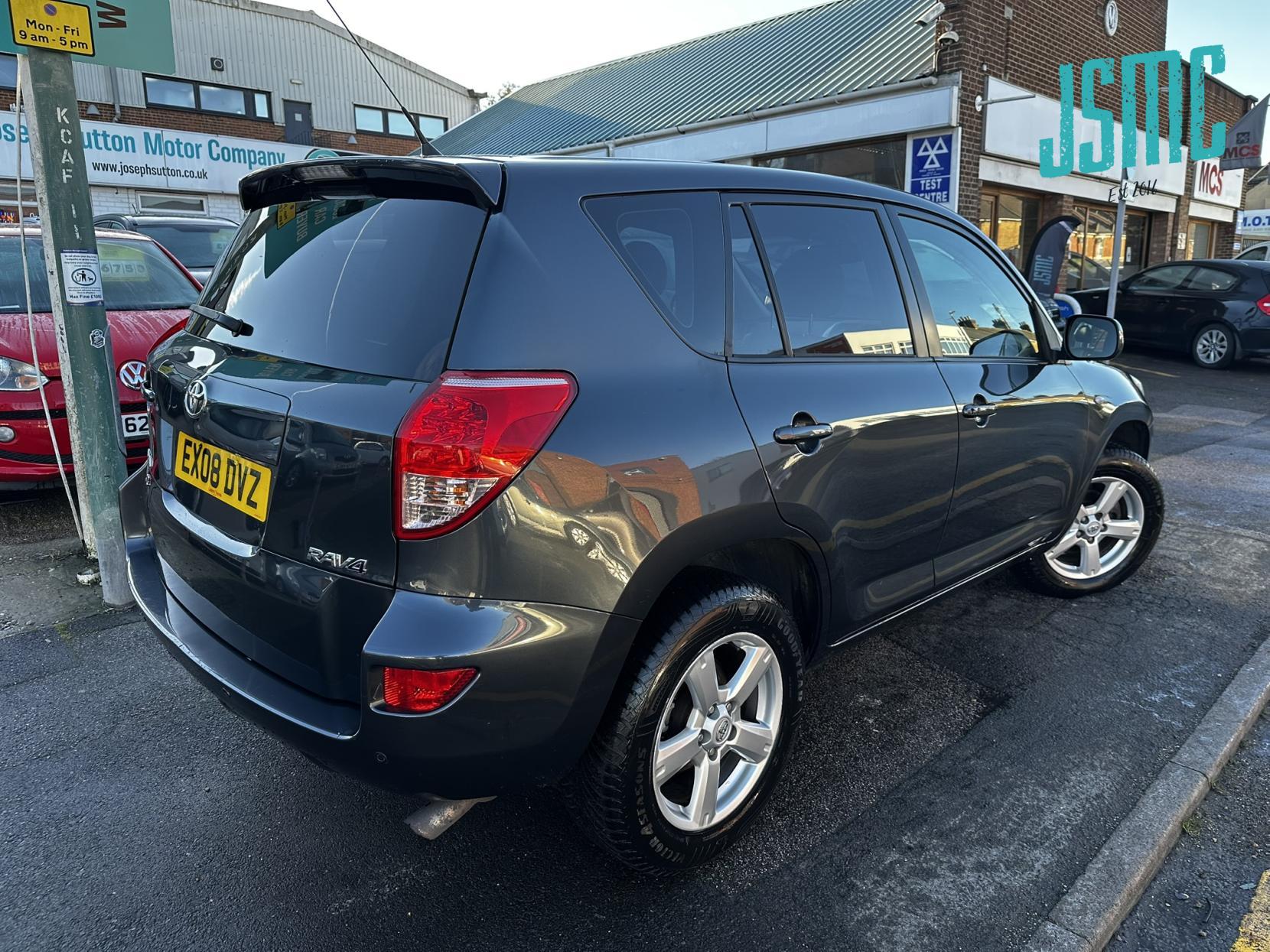 Toyota RAV4 2.0 XT5 SUV 5dr Petrol Automatic 4WD (212 g/km, 150 bhp)
