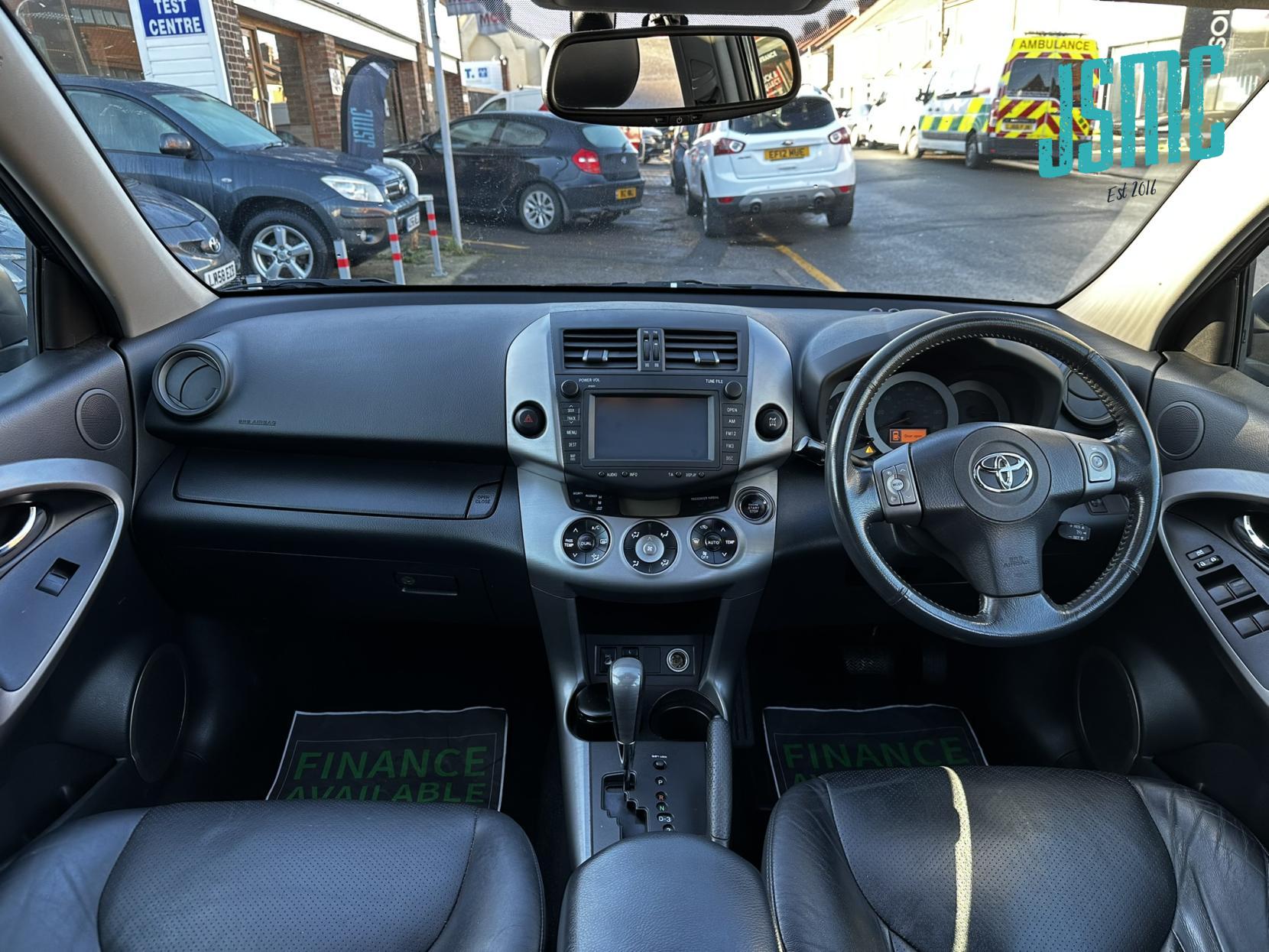 Toyota RAV4 2.0 XT5 SUV 5dr Petrol Automatic 4WD (212 g/km, 150 bhp)