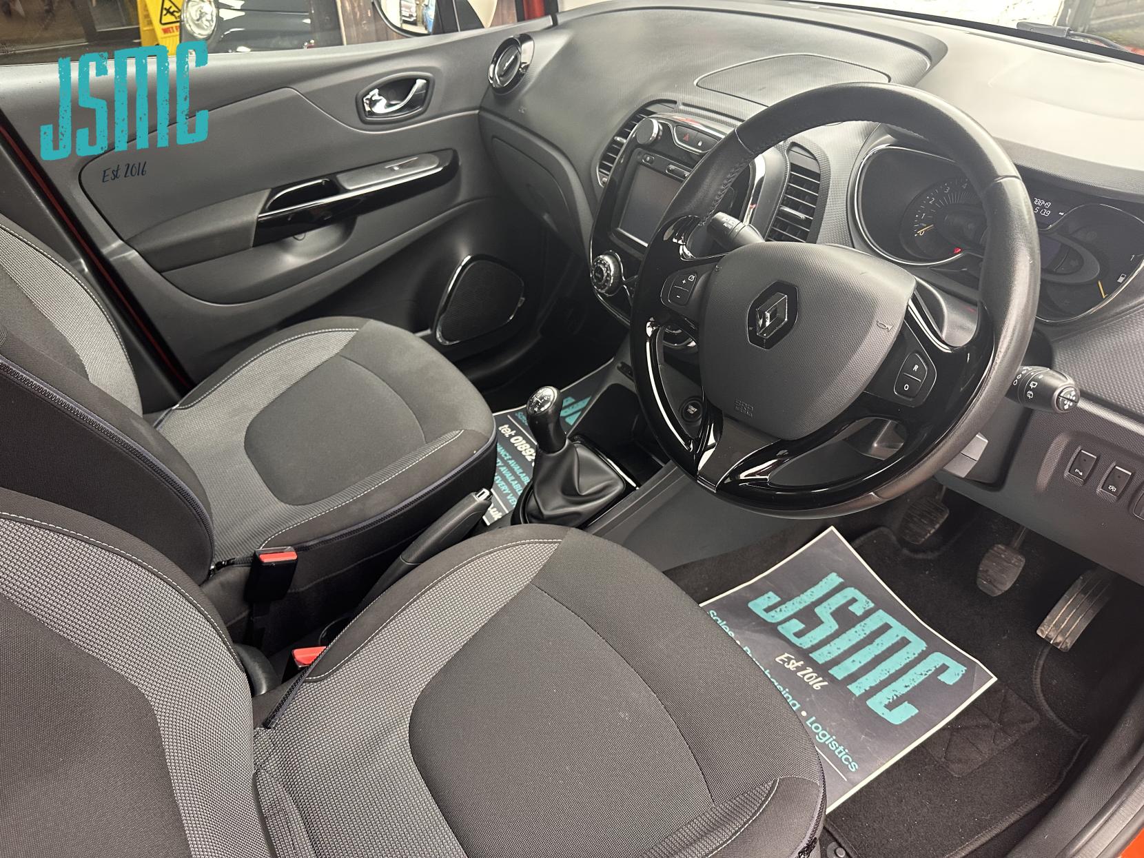 Renault Captur 1.5 dCi ENERGY Dynamique S MediaNav SUV 5dr Diesel Manual Euro 5 (s/s) (90 ps)