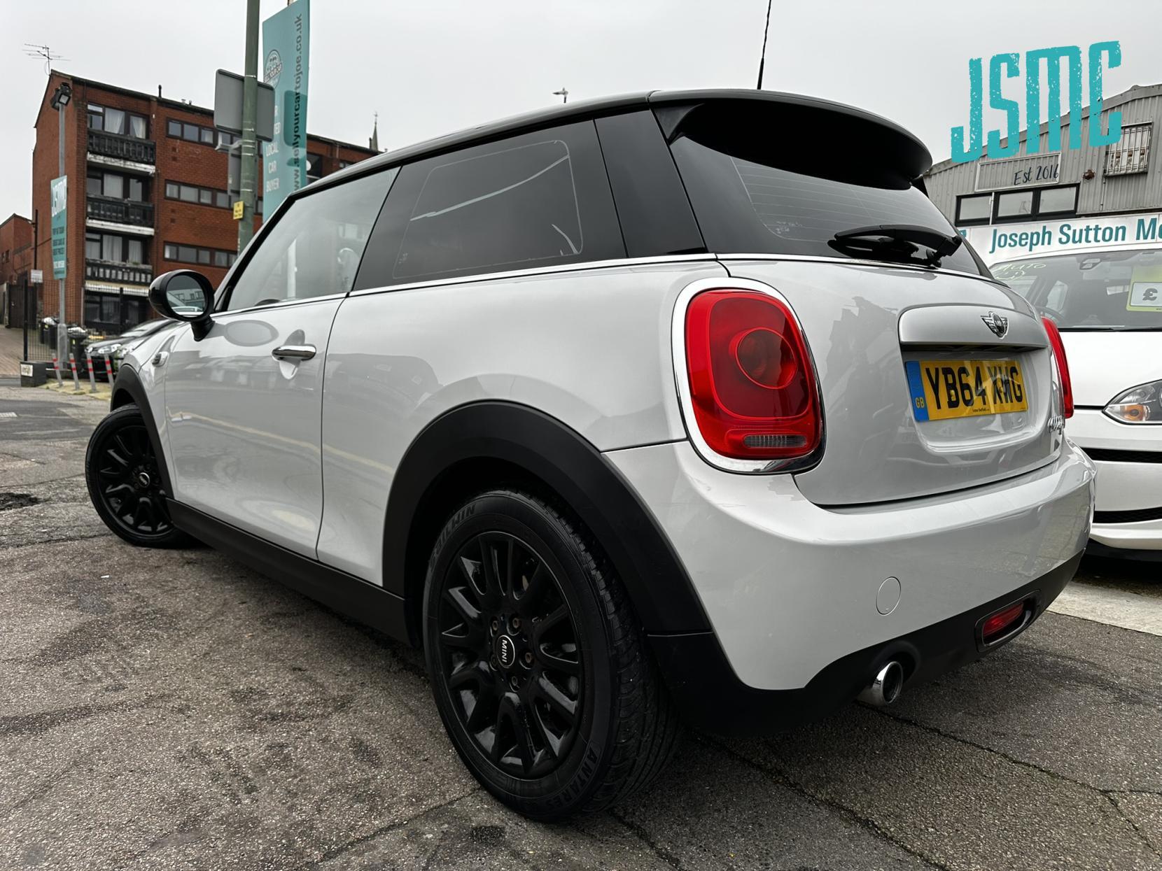 MINI Hatch 1.5 Cooper D Hatchback 3dr Diesel Manual Euro 6 (s/s) (116 ps)