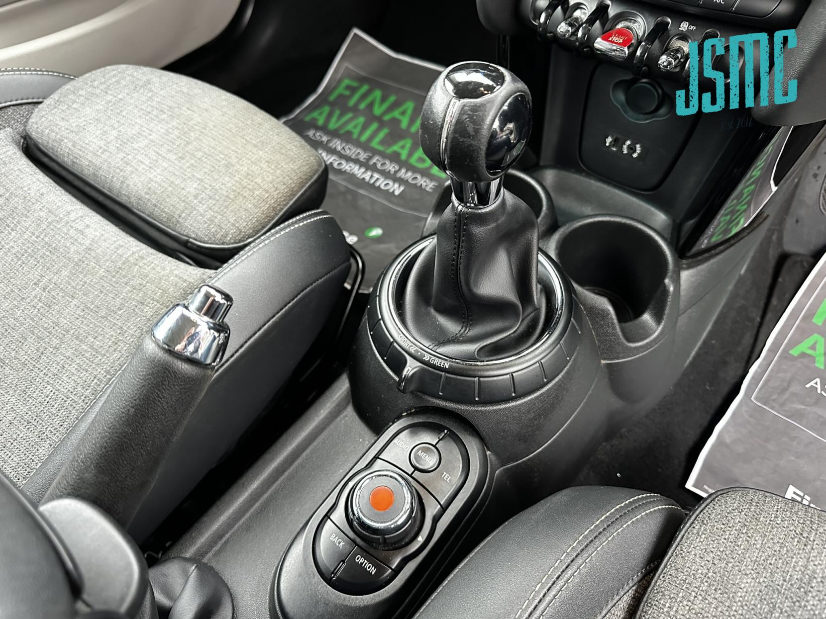 MINI Hatch 1.5 Cooper D Hatchback 3dr Diesel Manual Euro 6 (s/s) (116 ps)