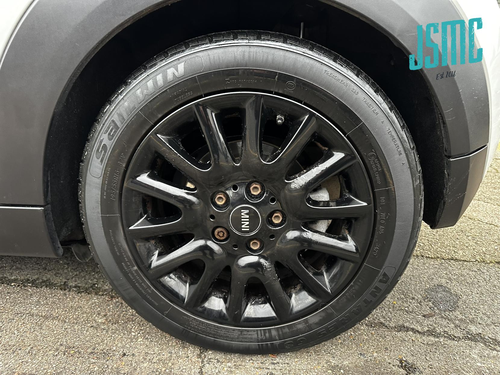 MINI Hatch 1.5 Cooper D Hatchback 3dr Diesel Manual Euro 6 (s/s) (116 ps)