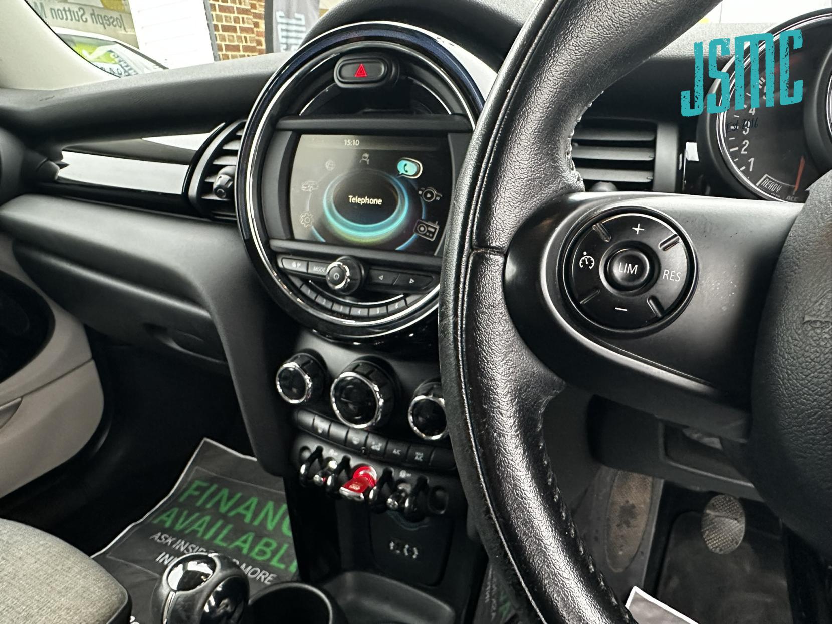 MINI Hatch 1.5 Cooper D Hatchback 3dr Diesel Manual Euro 6 (s/s) (116 ps)