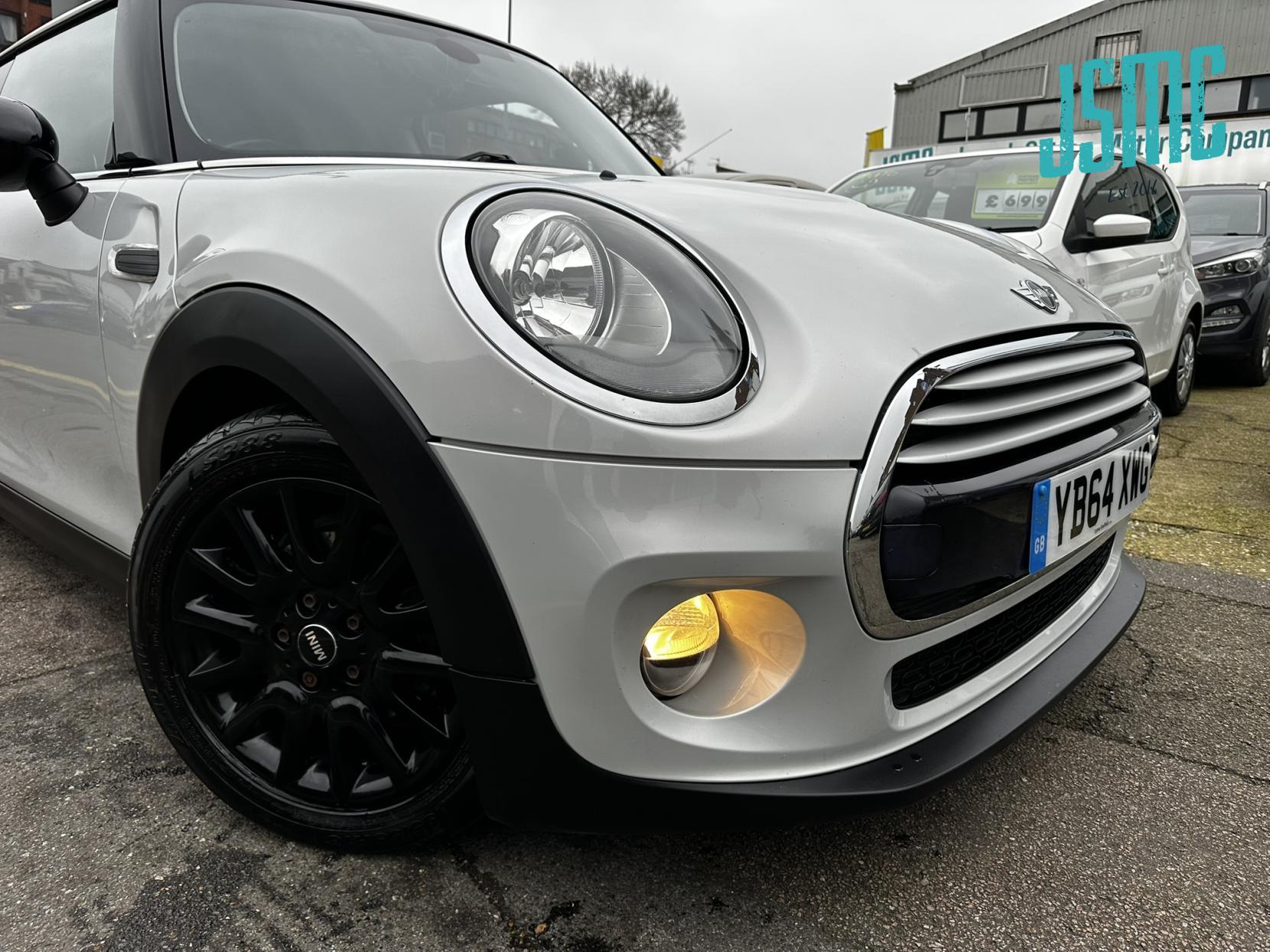 MINI Hatch 1.5 Cooper D Hatchback 3dr Diesel Manual Euro 6 (s/s) (116 ps)