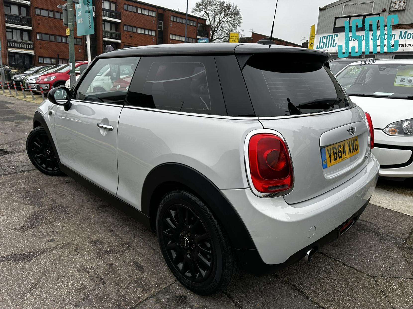 MINI Hatch 1.5 Cooper D Hatchback 3dr Diesel Manual Euro 6 (s/s) (116 ps)