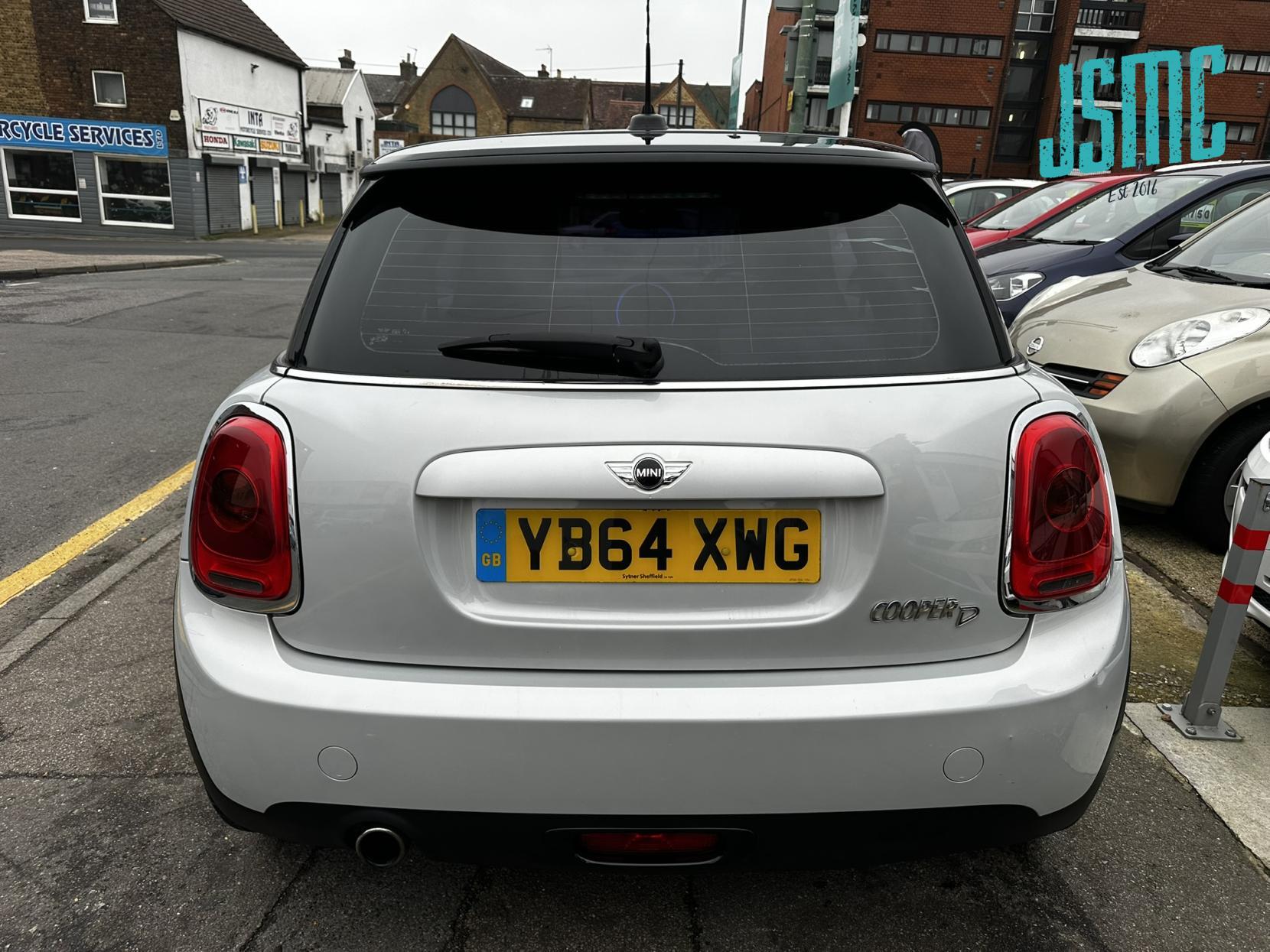 MINI Hatch 1.5 Cooper D Hatchback 3dr Diesel Manual Euro 6 (s/s) (116 ps)