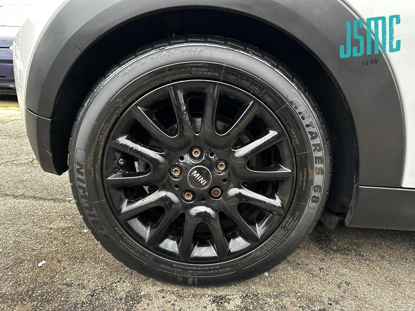 MINI Hatch 1.5 Cooper D Hatchback 3dr Diesel Manual Euro 6 (s/s) (116 ps)