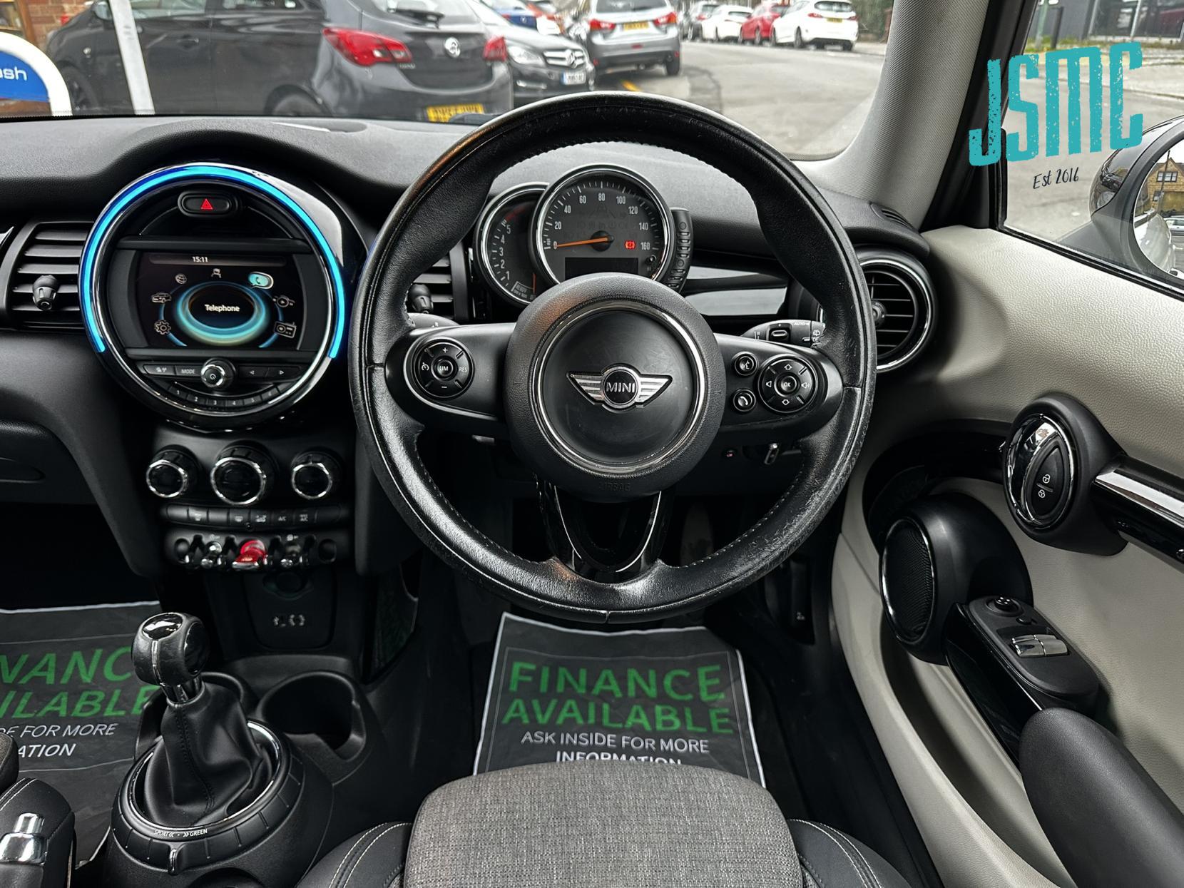 MINI Hatch 1.5 Cooper D Hatchback 3dr Diesel Manual Euro 6 (s/s) (116 ps)