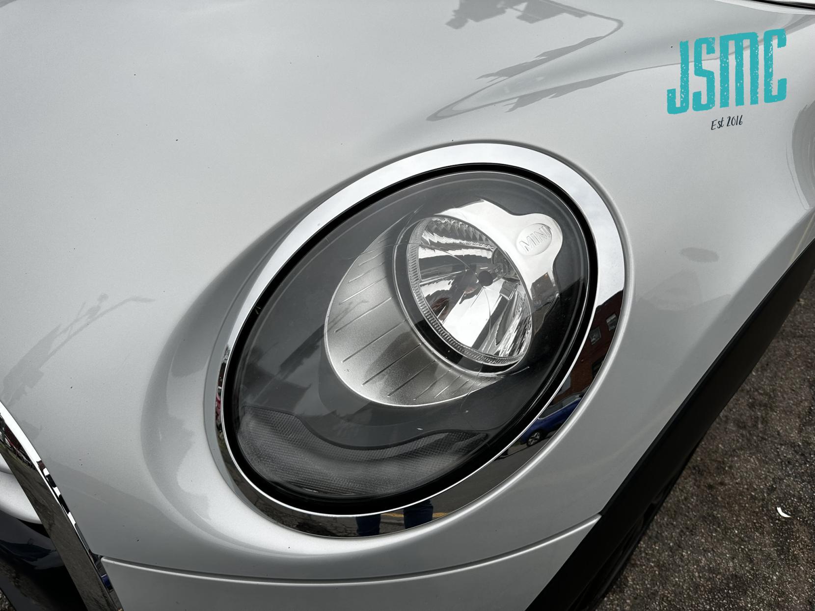 MINI Hatch 1.5 Cooper D Hatchback 3dr Diesel Manual Euro 6 (s/s) (116 ps)