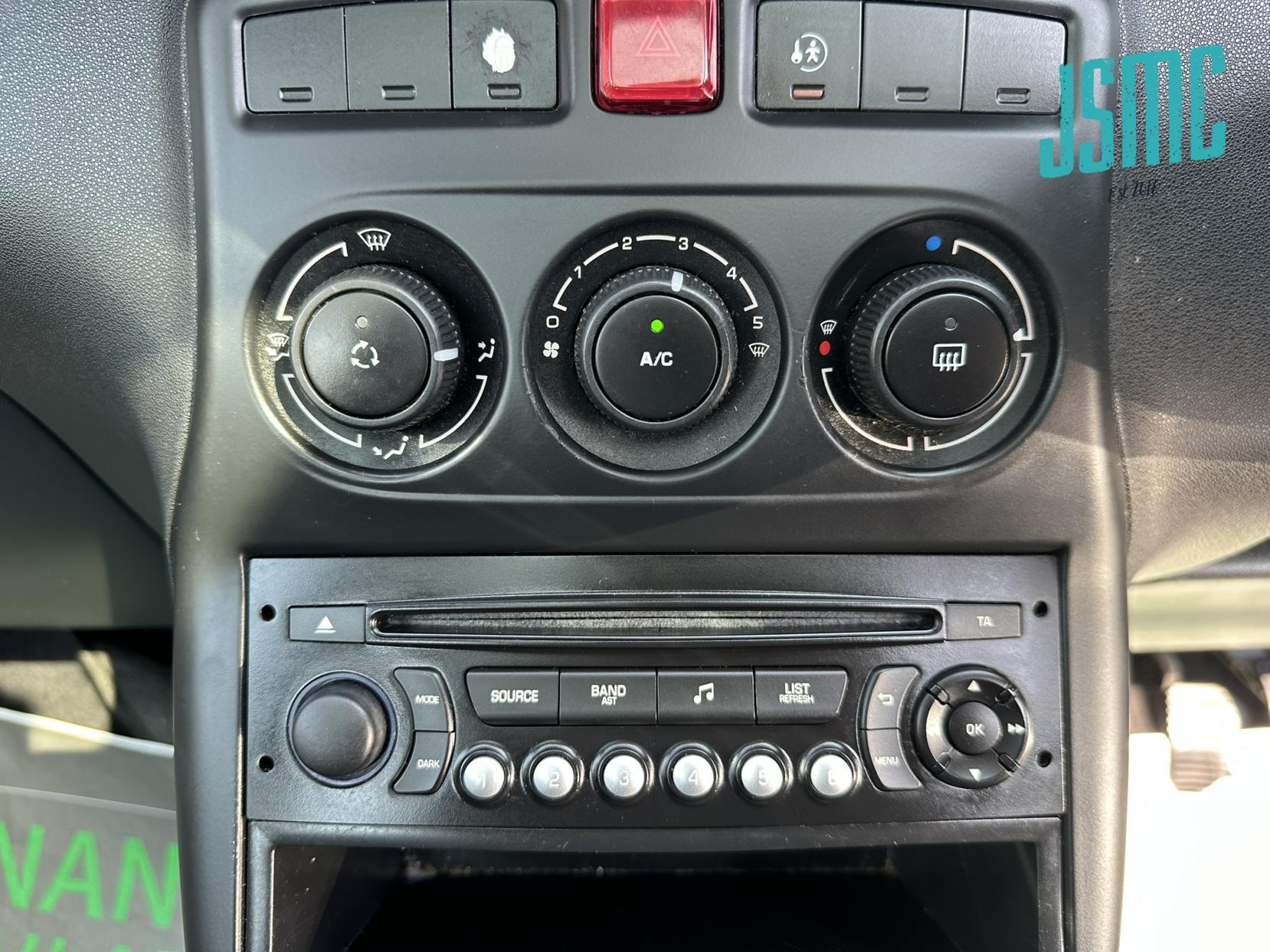 Citroen C3 Picasso 1.6 HDi Selection MPV 5dr Diesel Manual Euro 5 (90 ps)