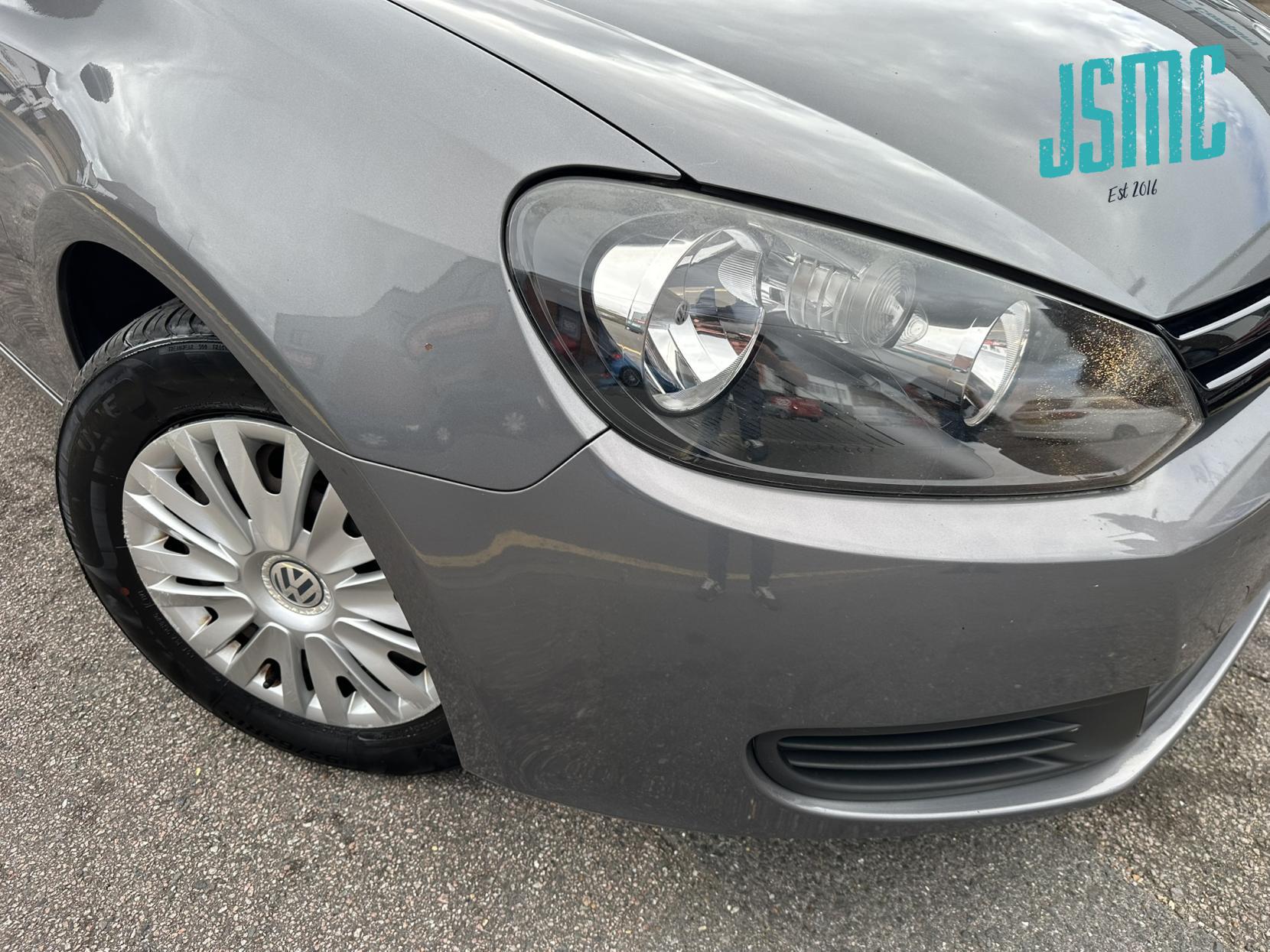 Volkswagen Golf 1.6 FSI S Hatchback 5dr Petrol Manual Euro 5 (102 ps)