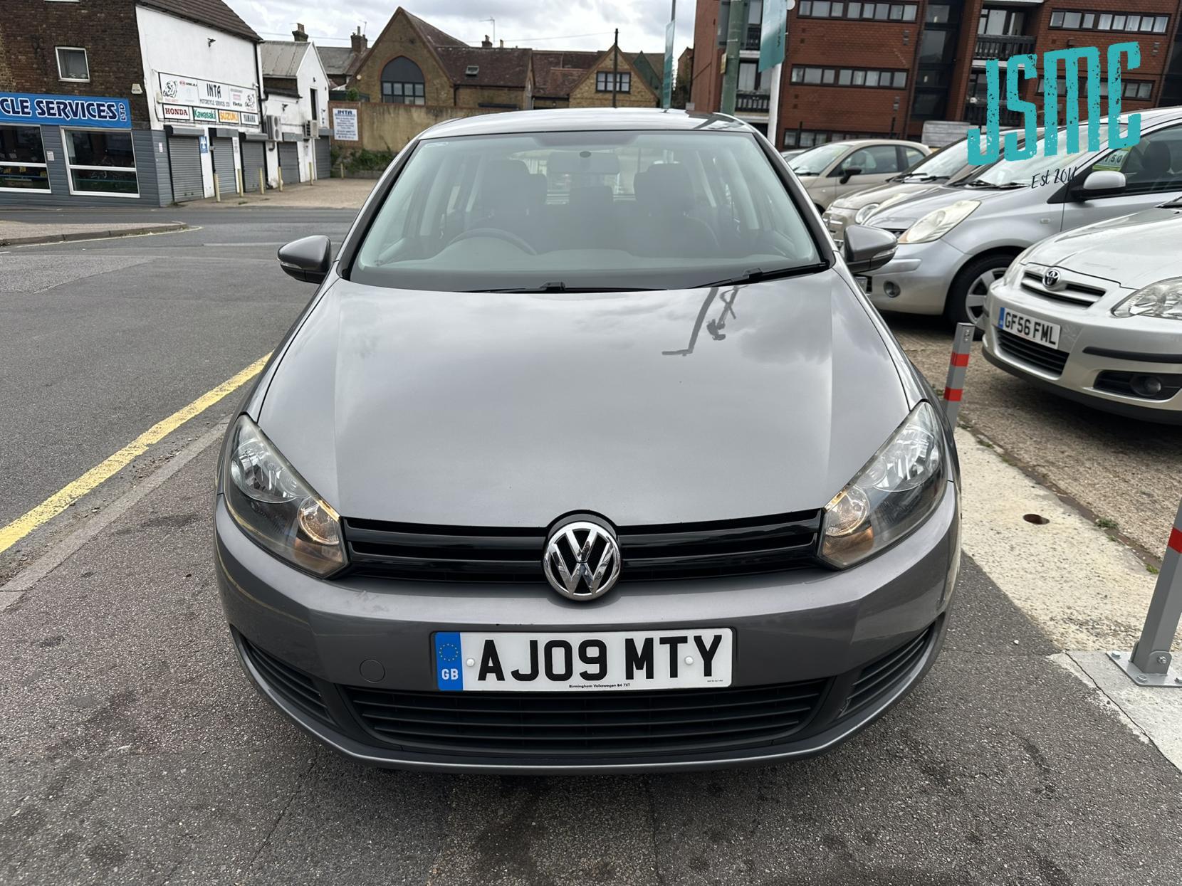 Volkswagen Golf 1.6 FSI S Hatchback 5dr Petrol Manual Euro 5 (102 ps)