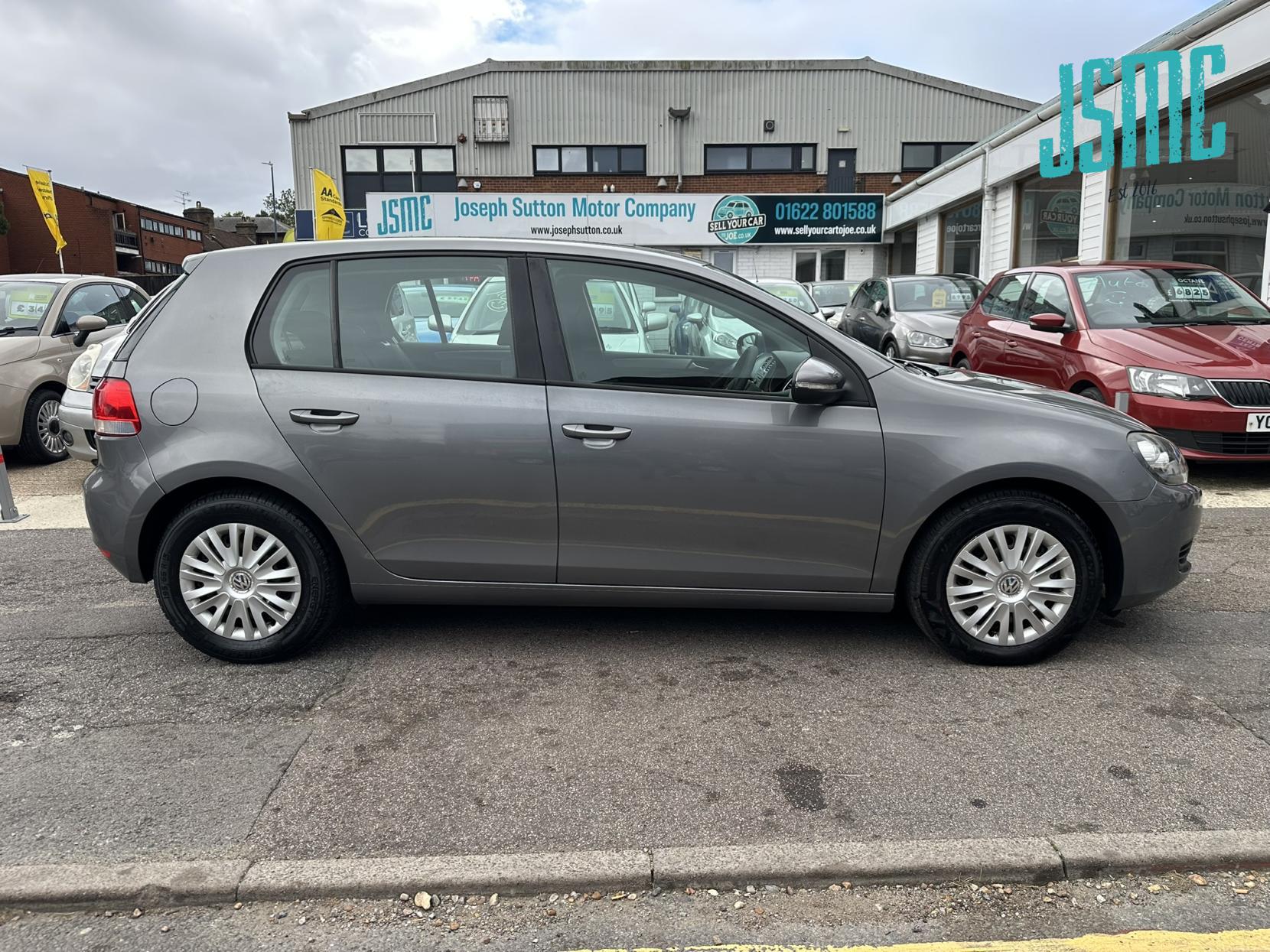 Volkswagen Golf 1.6 FSI S Hatchback 5dr Petrol Manual Euro 5 (102 ps)