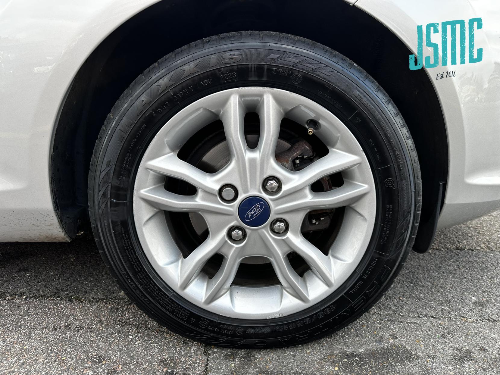 Ford Fiesta 1.0T EcoBoost Zetec Hatchback 3dr Petrol Manual Euro 6 (s/s) (100 ps)