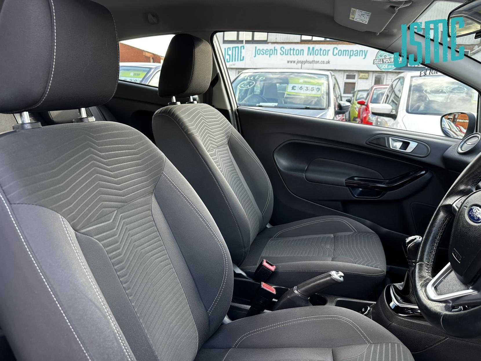 Ford Fiesta 1.0T EcoBoost Zetec Hatchback 3dr Petrol Manual Euro 6 (s/s) (100 ps)