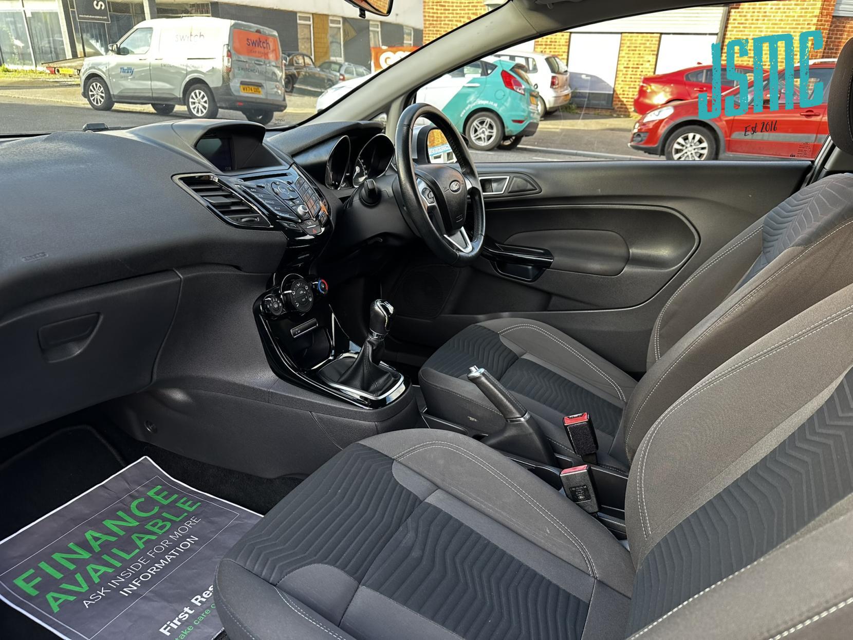 Ford Fiesta 1.0T EcoBoost Zetec Hatchback 3dr Petrol Manual Euro 6 (s/s) (100 ps)