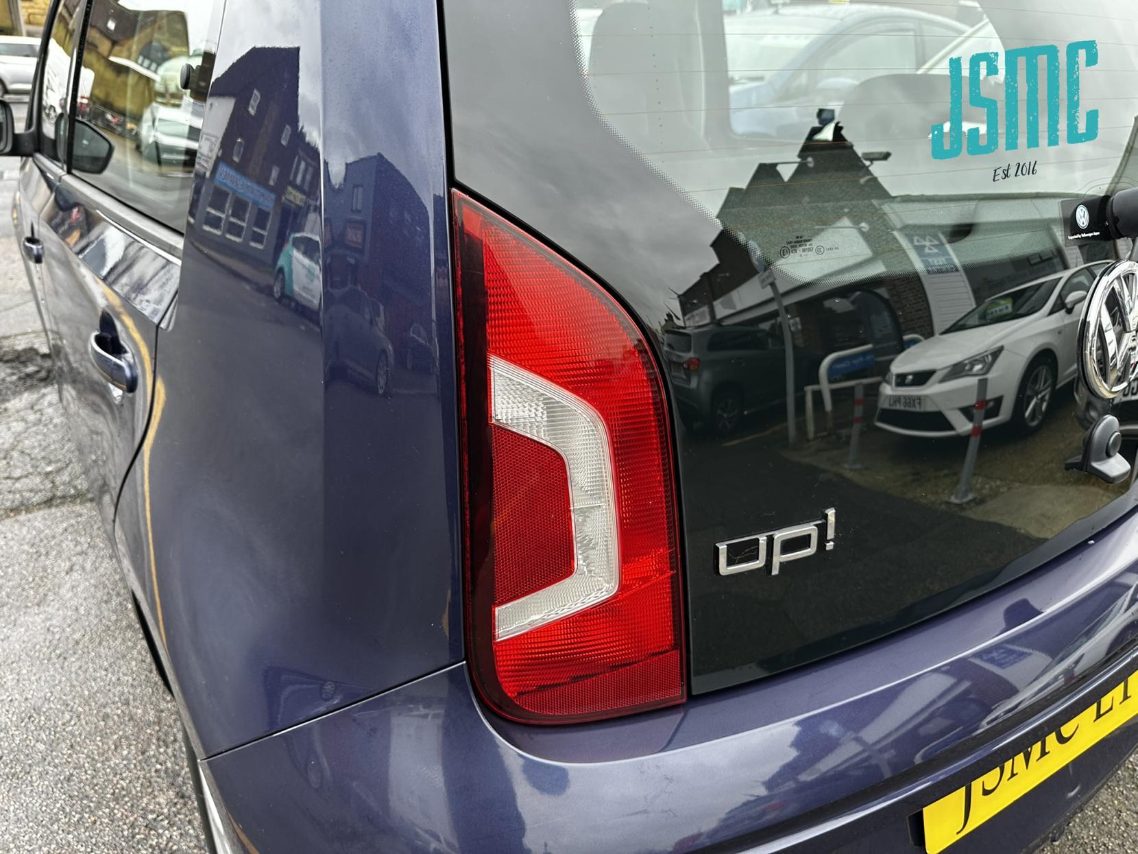 Volkswagen up! 1.0 High up! Hatchback 5dr Petrol ASG Euro 5 (75 ps)