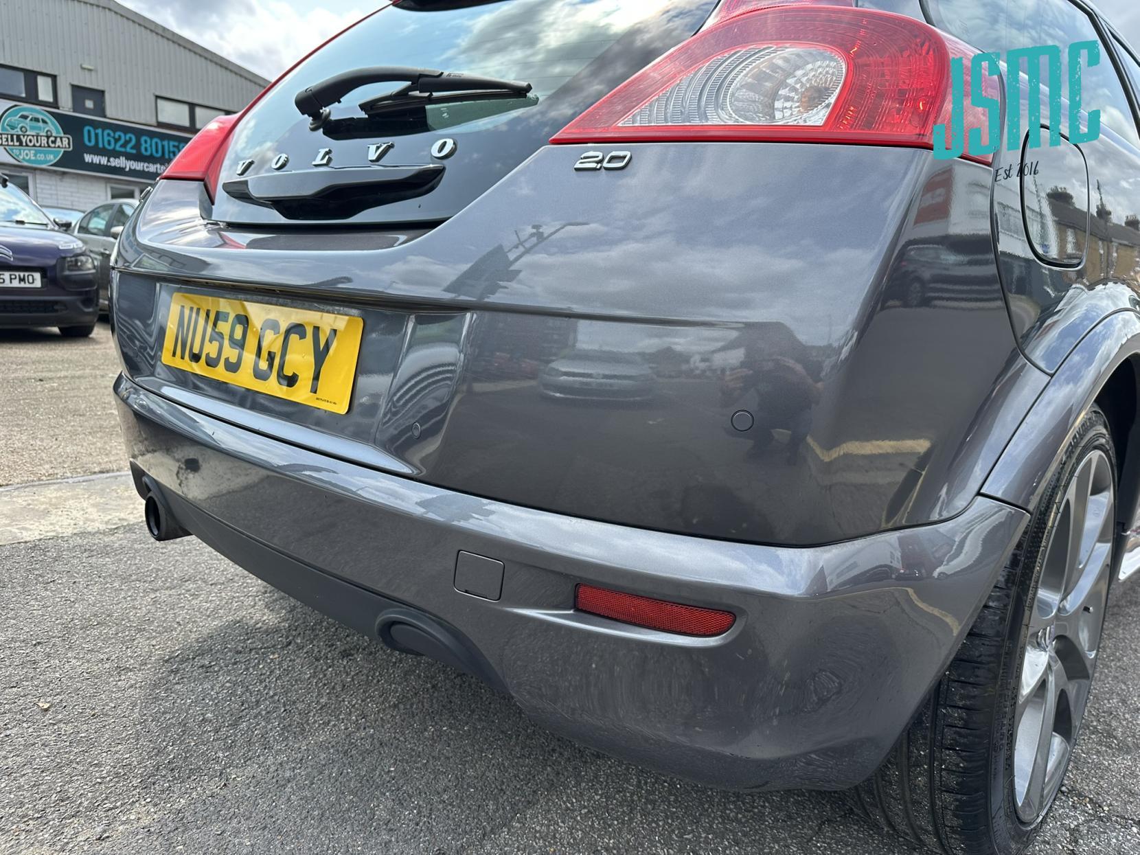 Volvo C30 2.0 R-Design Coupe 2dr Petrol Manual (177 g/km, 143 bhp)