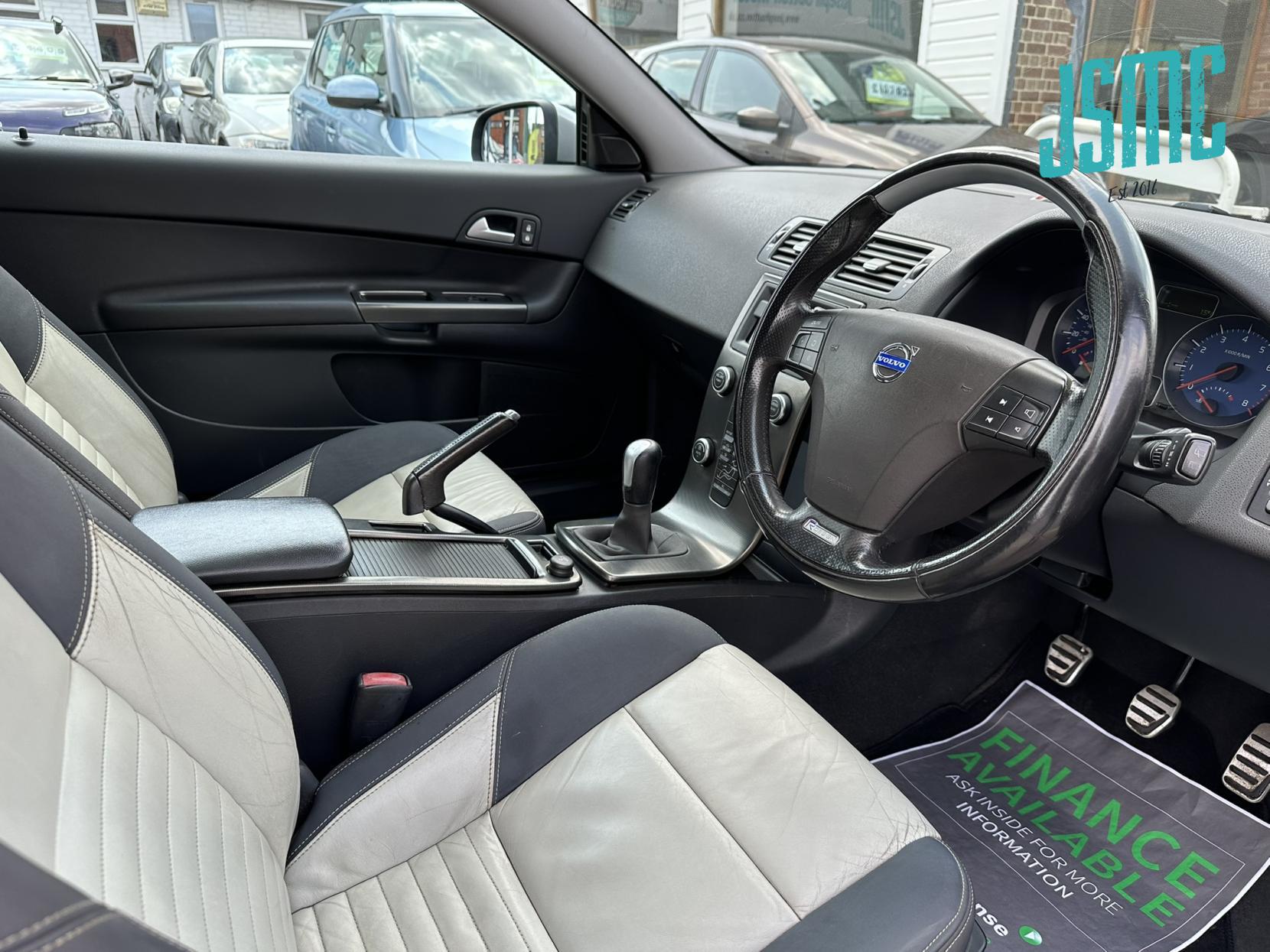 Volvo C30 2.0 R-Design Coupe 2dr Petrol Manual (177 g/km, 143 bhp)