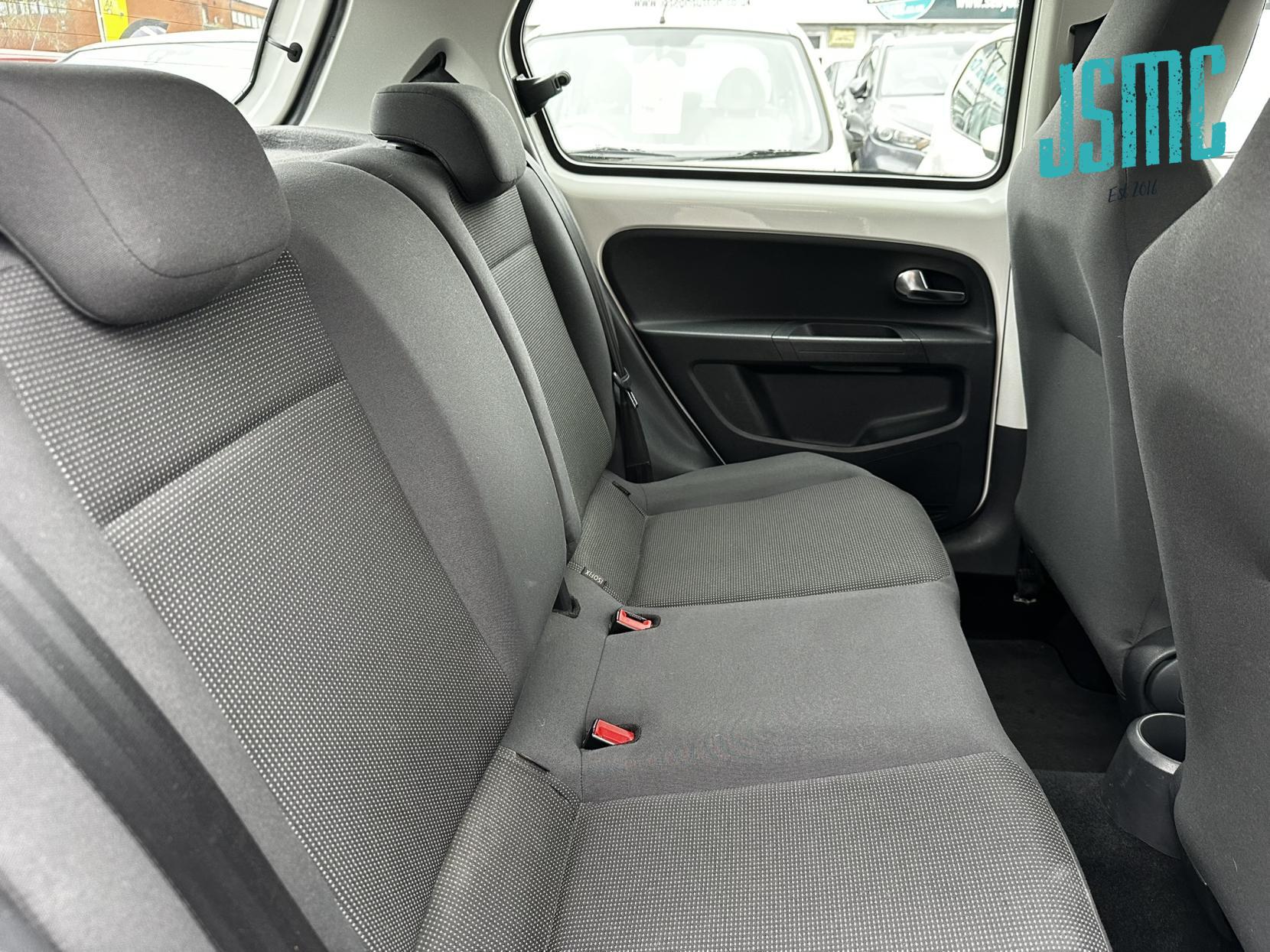 Volkswagen up! 1.0 High up! Hatchback 5dr Petrol ASG Euro 5 (75 ps)