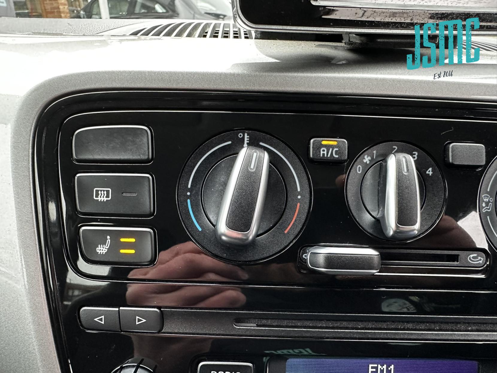 Volkswagen up! 1.0 High up! Hatchback 5dr Petrol ASG Euro 5 (75 ps)