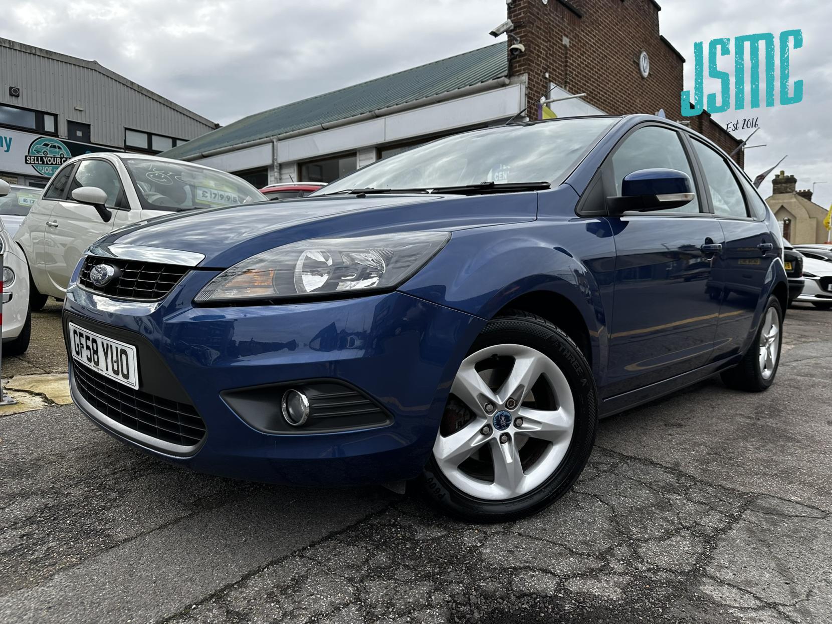 Ford Focus 1.6 Zetec Hatchback 5dr Petrol Manual (159 g/km, 99 bhp)