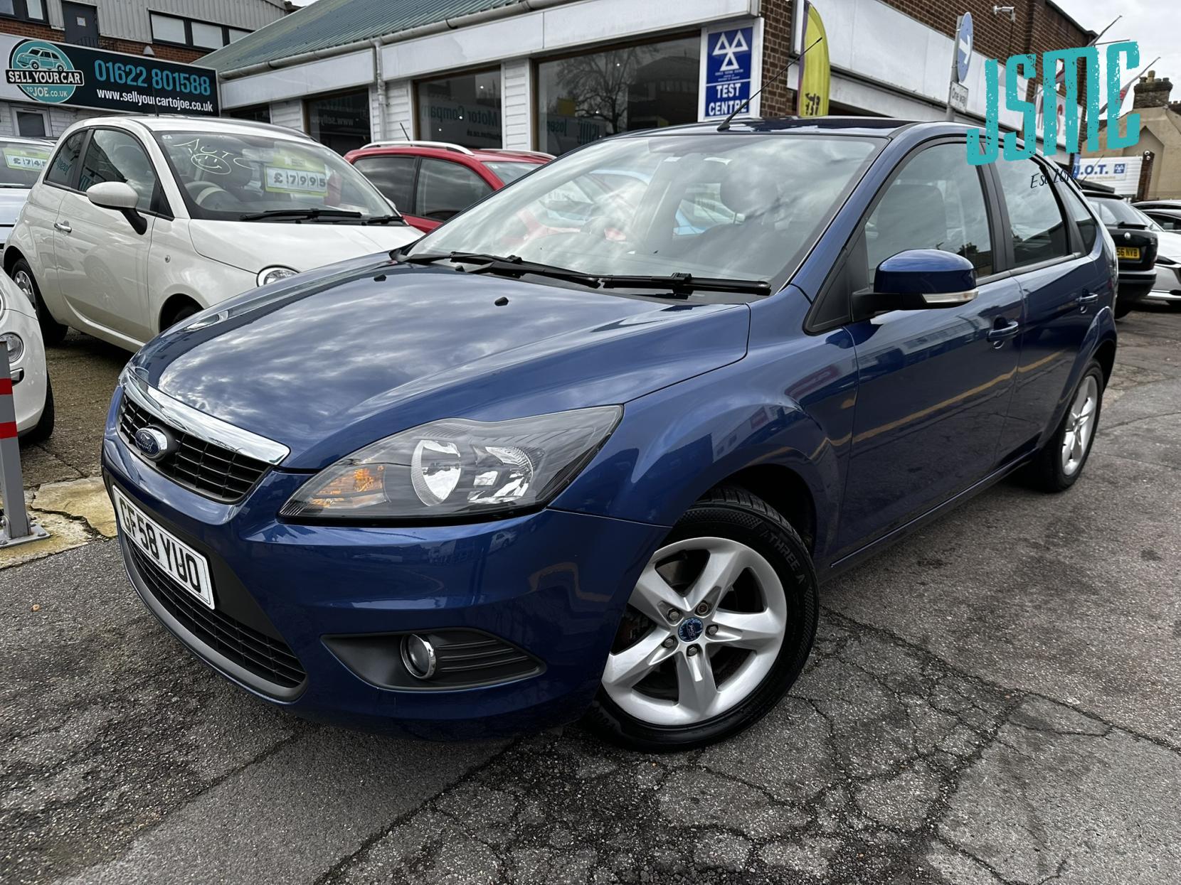 Ford Focus 1.6 Zetec Hatchback 5dr Petrol Manual (159 g/km, 99 bhp)