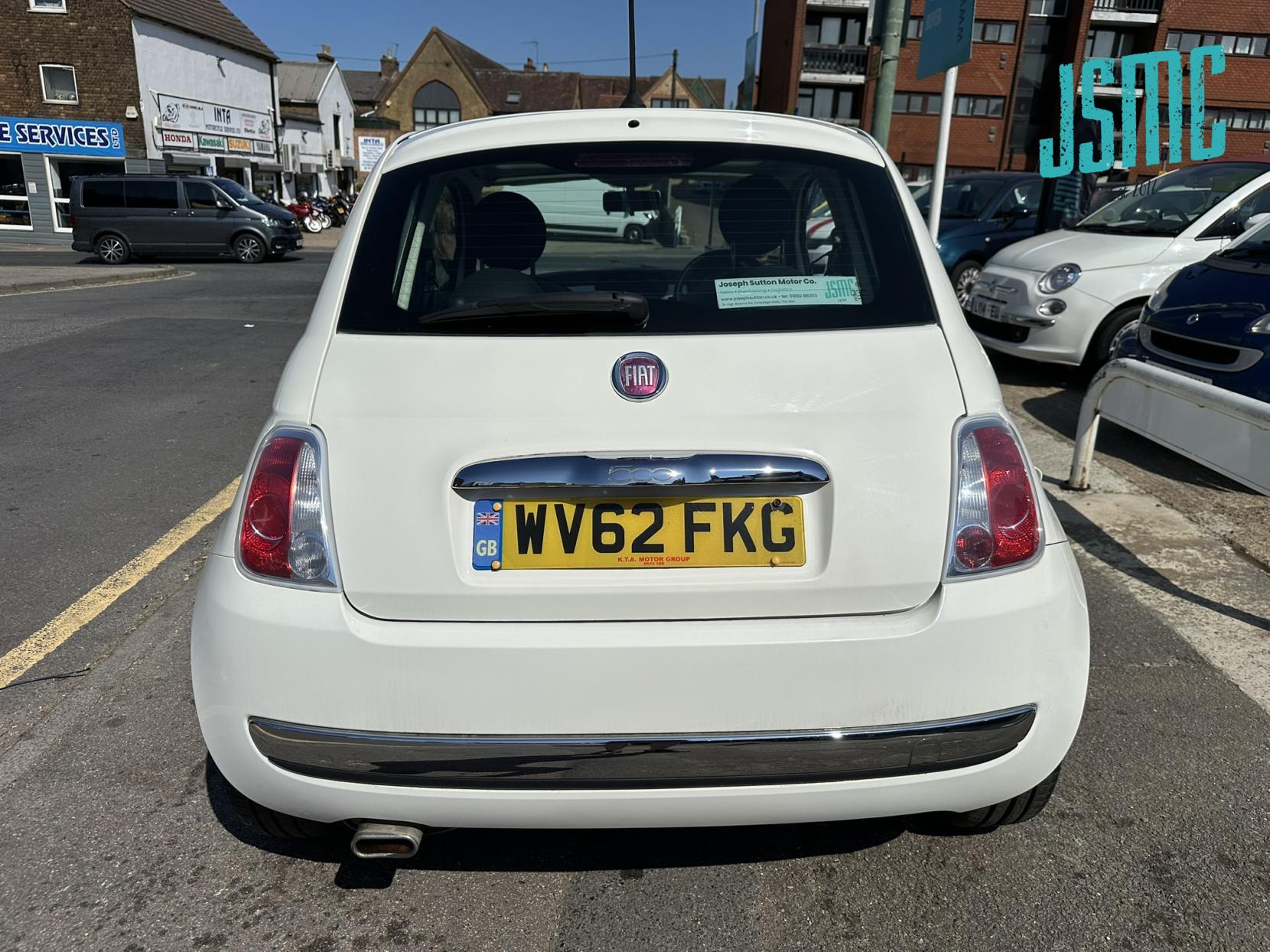 Fiat 500 1.2 Lounge Hatchback 3dr Petrol Dualogic Euro 4 (69 bhp)