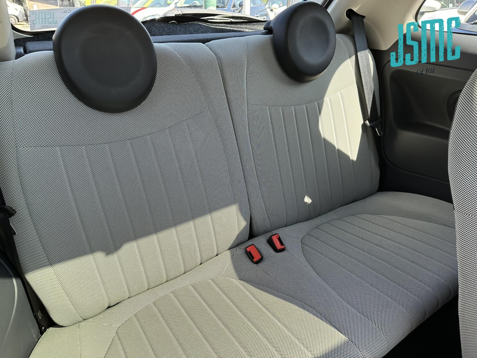 Fiat 500 1.2 Lounge Hatchback 3dr Petrol Dualogic Euro 4 (69 bhp)
