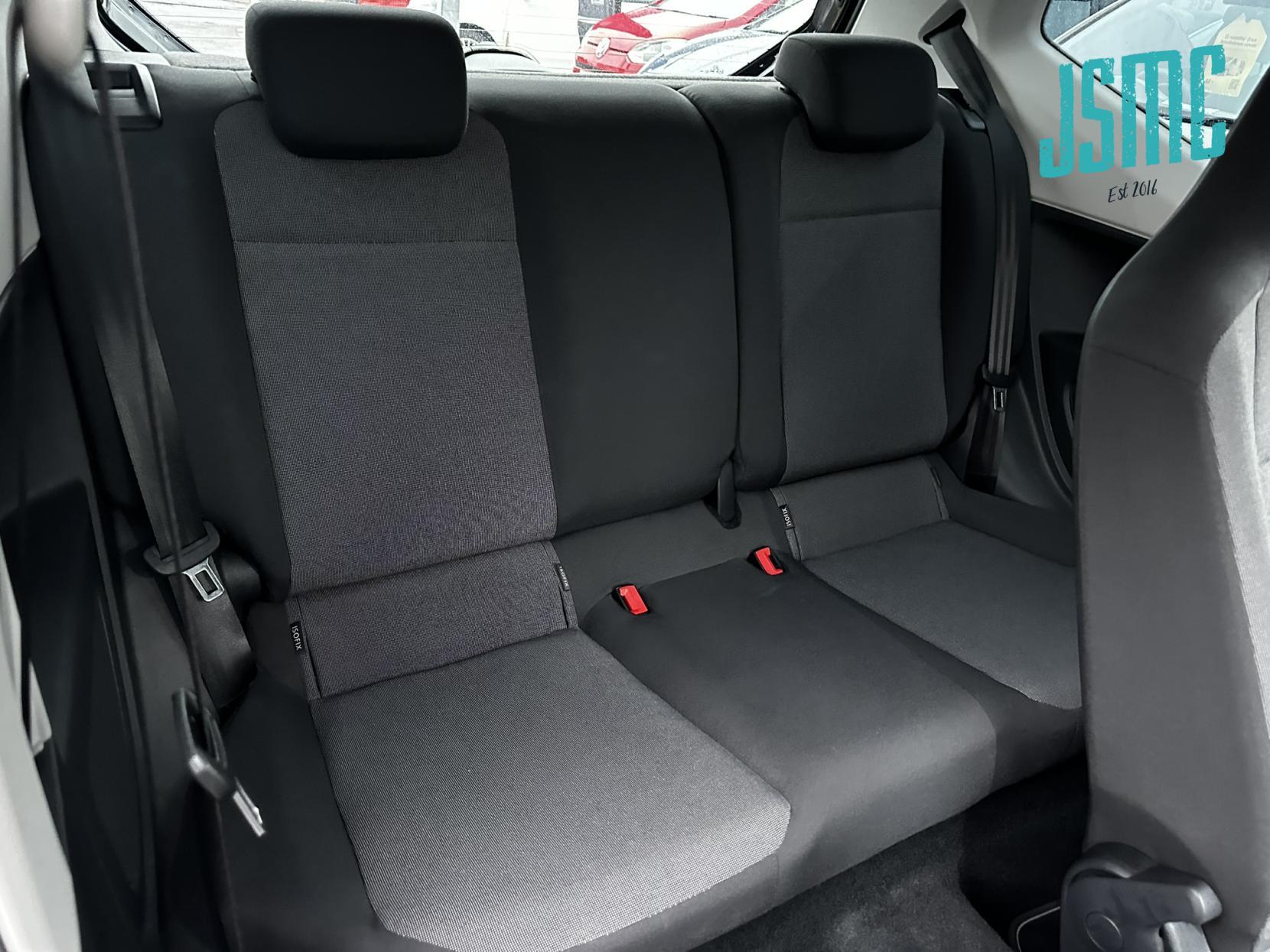 Volkswagen up! 1.0 Move up! Hatchback 3dr Petrol ASG Euro 5 (60 ps)