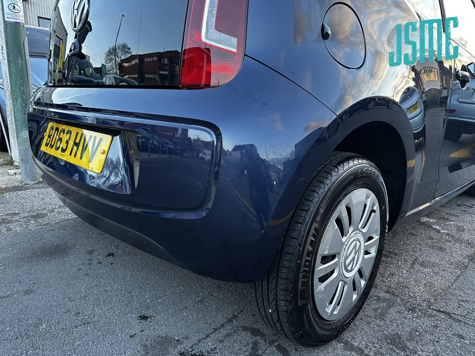 Volkswagen up! 1.0 Move up! Hatchback 3dr Petrol ASG Euro 5 (60 ps)