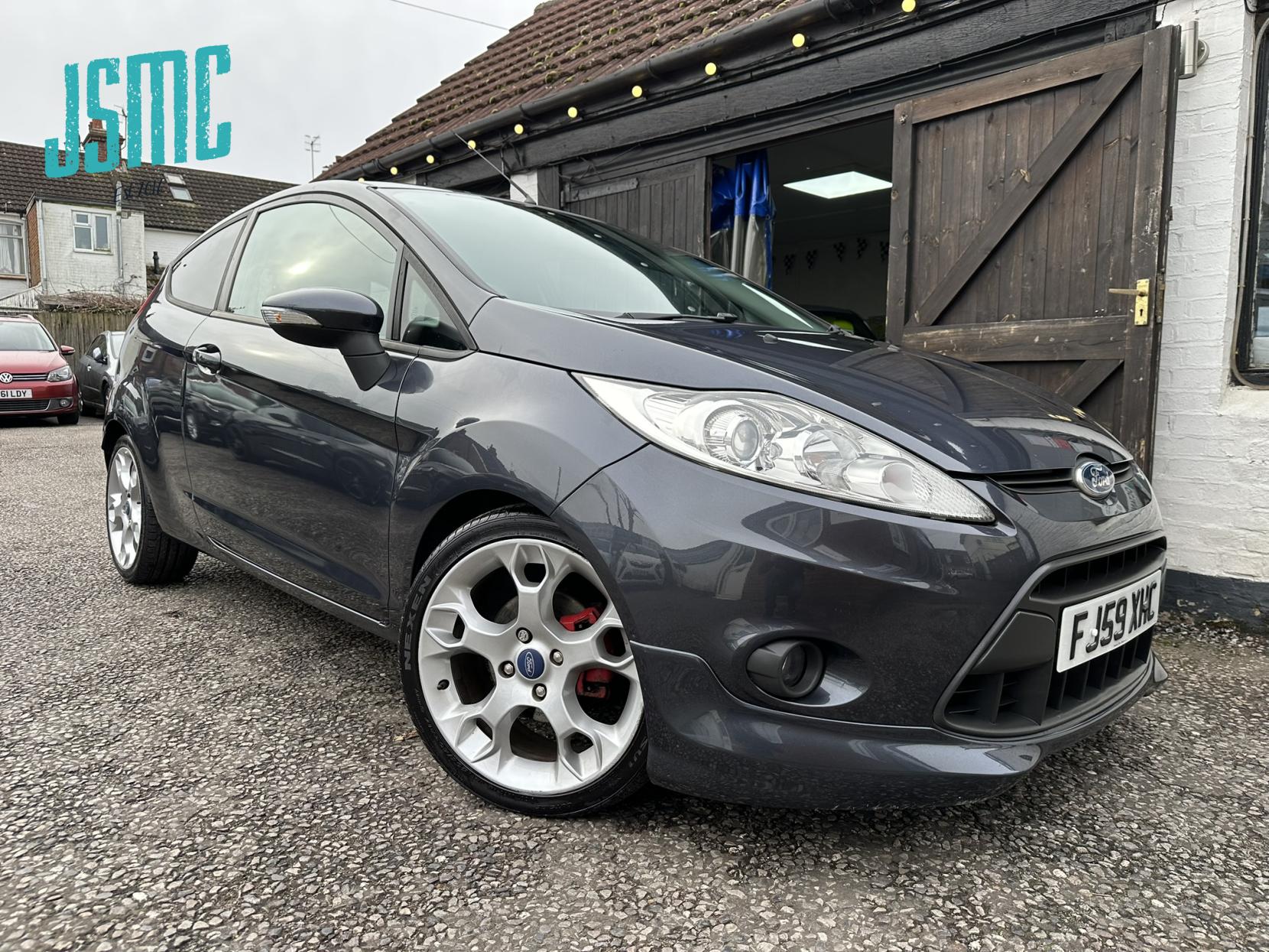 Ford Fiesta 1.6 Zetec S Hatchback 3dr Petrol Manual (139 g/km, 118 bhp)