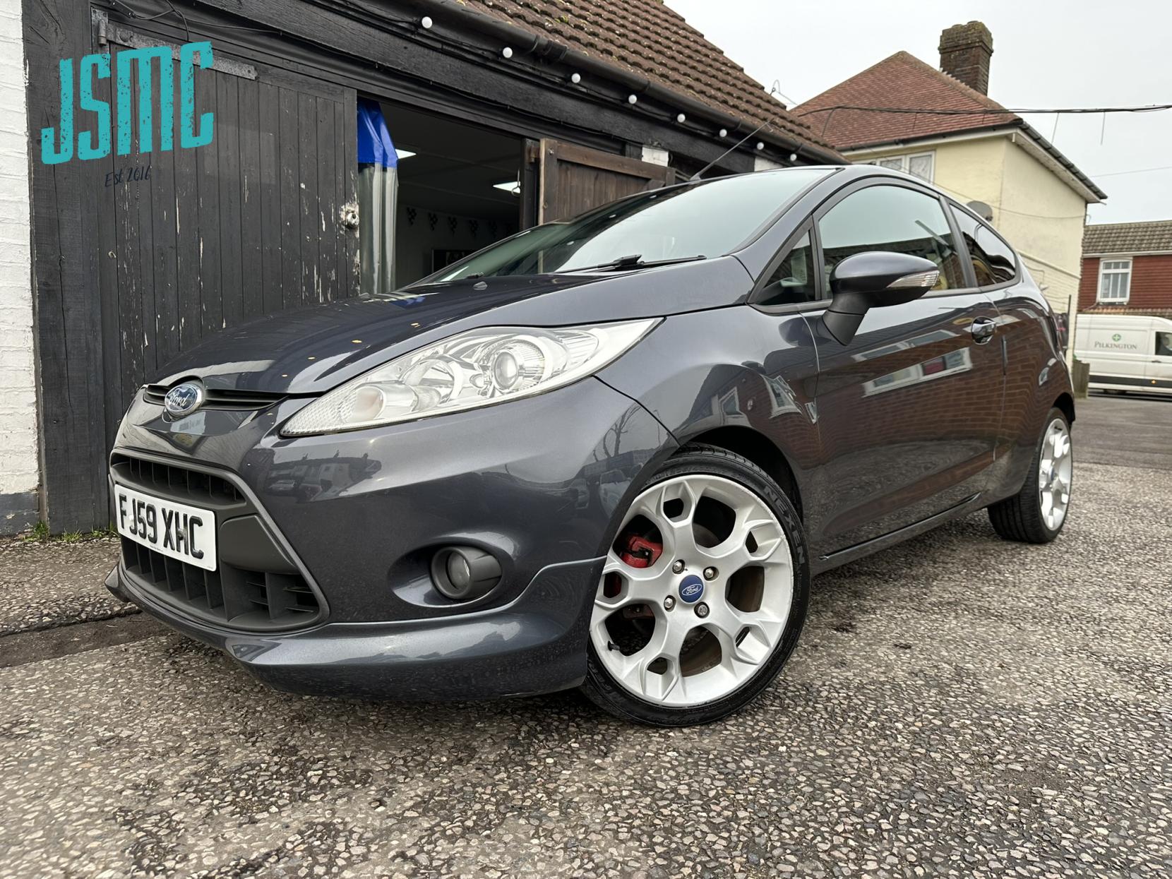 Ford Fiesta 1.6 Zetec S Hatchback 3dr Petrol Manual (139 g/km, 118 bhp)